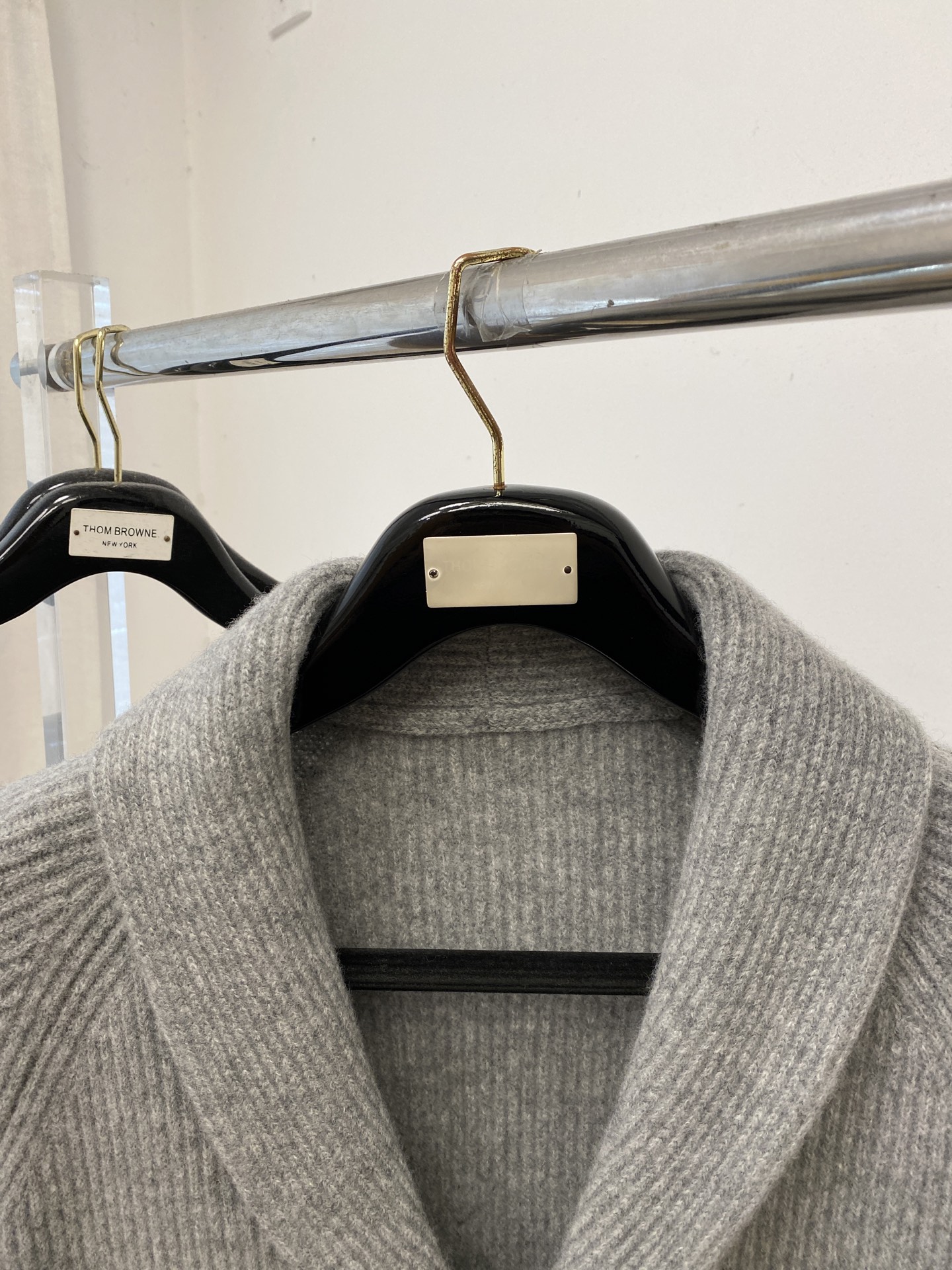 lP🆕、2025新品针织开衫羊毛衣外套 具有手感细腻柔软，可直接与肌肤接触，让暖心的纱线变化出细腻的质感