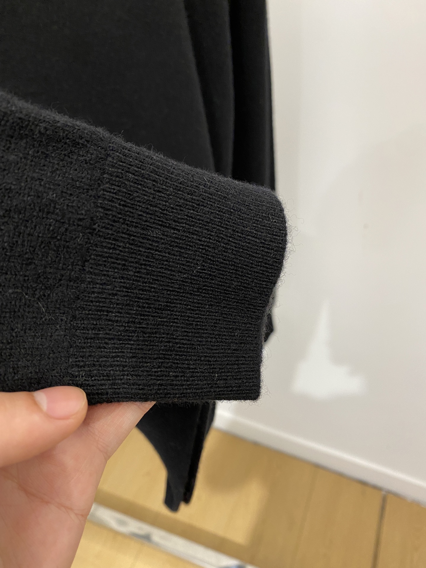 lP🆕、2025新品羊毛衣 具有手感细腻柔软，可直接与肌肤接触，让暖心的纱线变化出细腻的质感，顶级工艺极