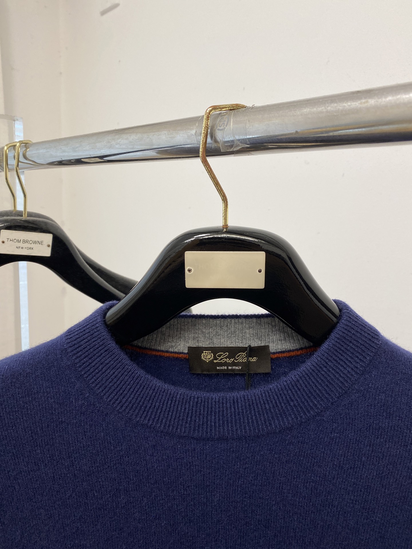 lP🆕、2025新品羊毛衣 具有手感细腻柔软，可直接与肌肤接触，让暖心的纱线变化出细腻的质感，顶级工艺极