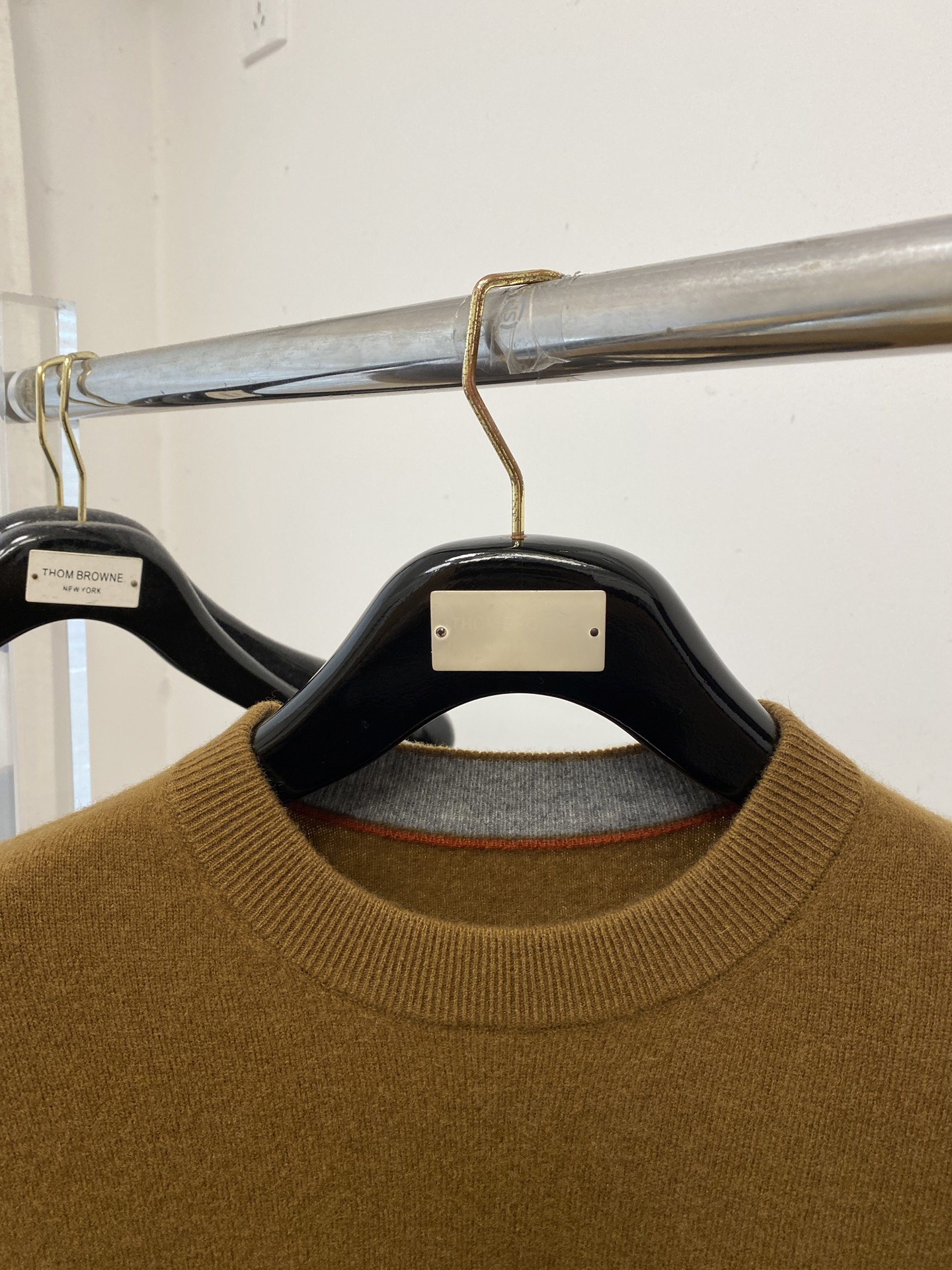 lP🆕、2025新品羊毛衣 具有手感细腻柔软，可直接与肌肤接触，让暖心的纱线变化出细腻的质感，顶级工艺极