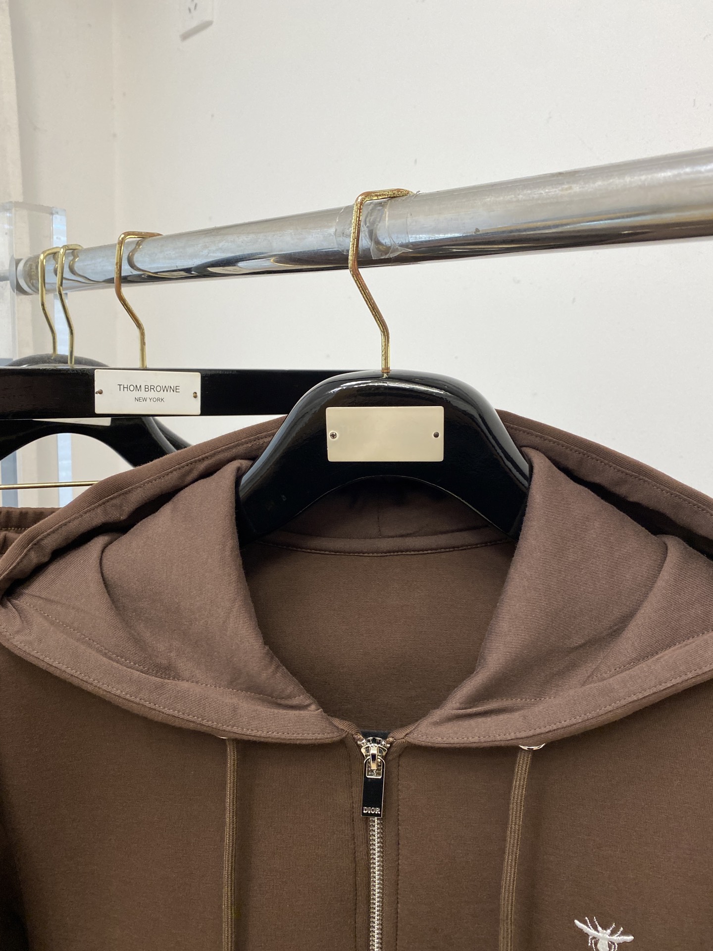 迪奥、2025最新品，时尚休闲套装，顶级原版面料打造，穿着舒适，吸湿性透气性都非常良好，色牢度超高！无论