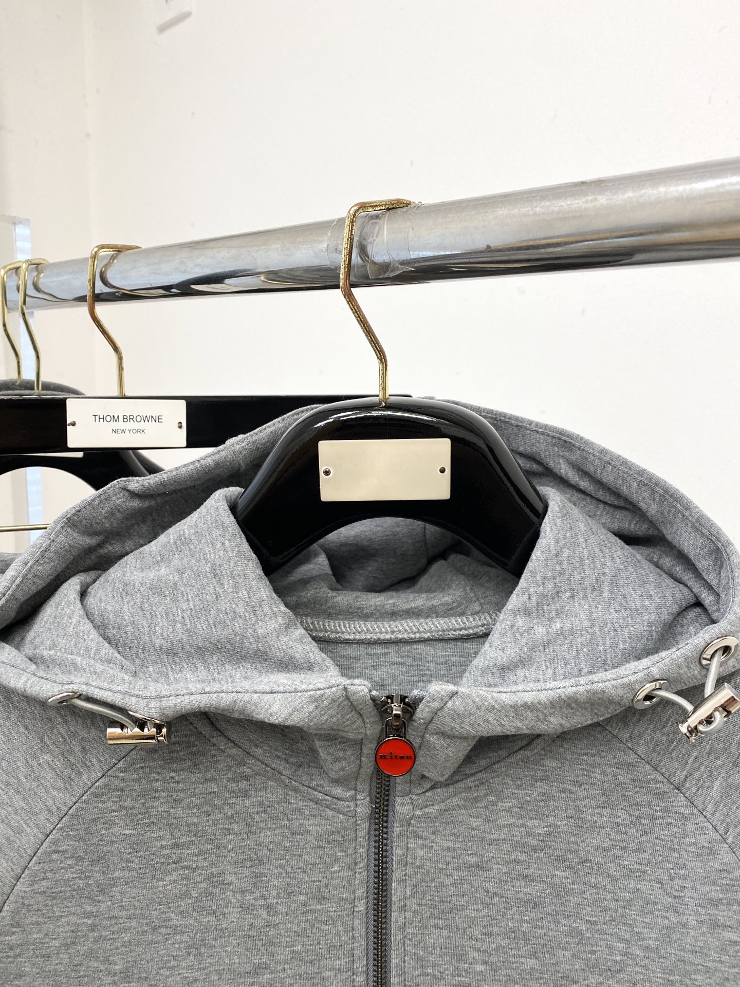 Kiton、2025最新品，时尚休闲套装，顶级原版面料打造，穿着舒适，吸湿性透气性都非常良好，色牢度超高