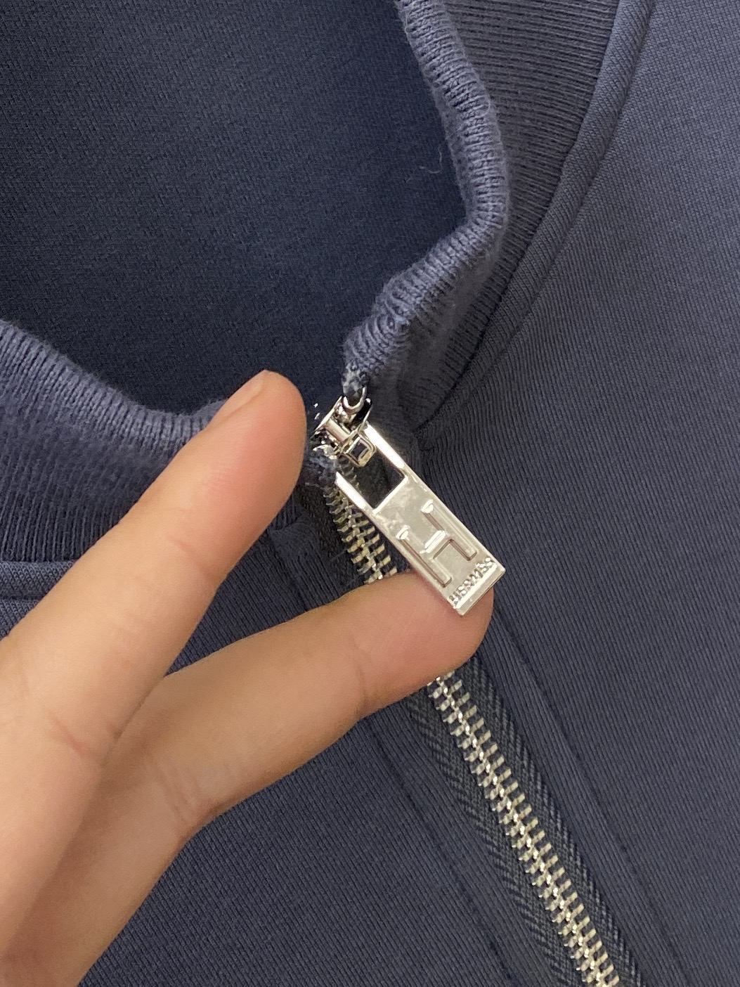 爱马仕、2025最新品，时尚休闲套装，顶级原版面料打造，穿着舒适，吸湿性透气性都非常良好，色牢度超高！无