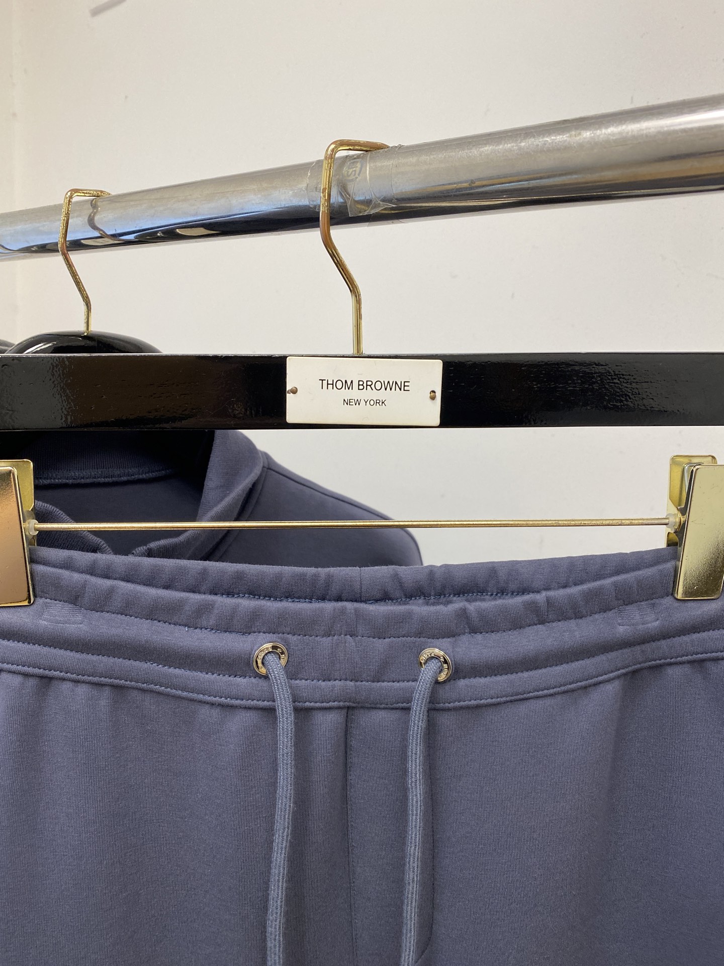 爱马仕、2025最新品，时尚休闲套装，顶级原版面料打造，穿着舒适，吸湿性透气性都非常良好，色牢度超高！无