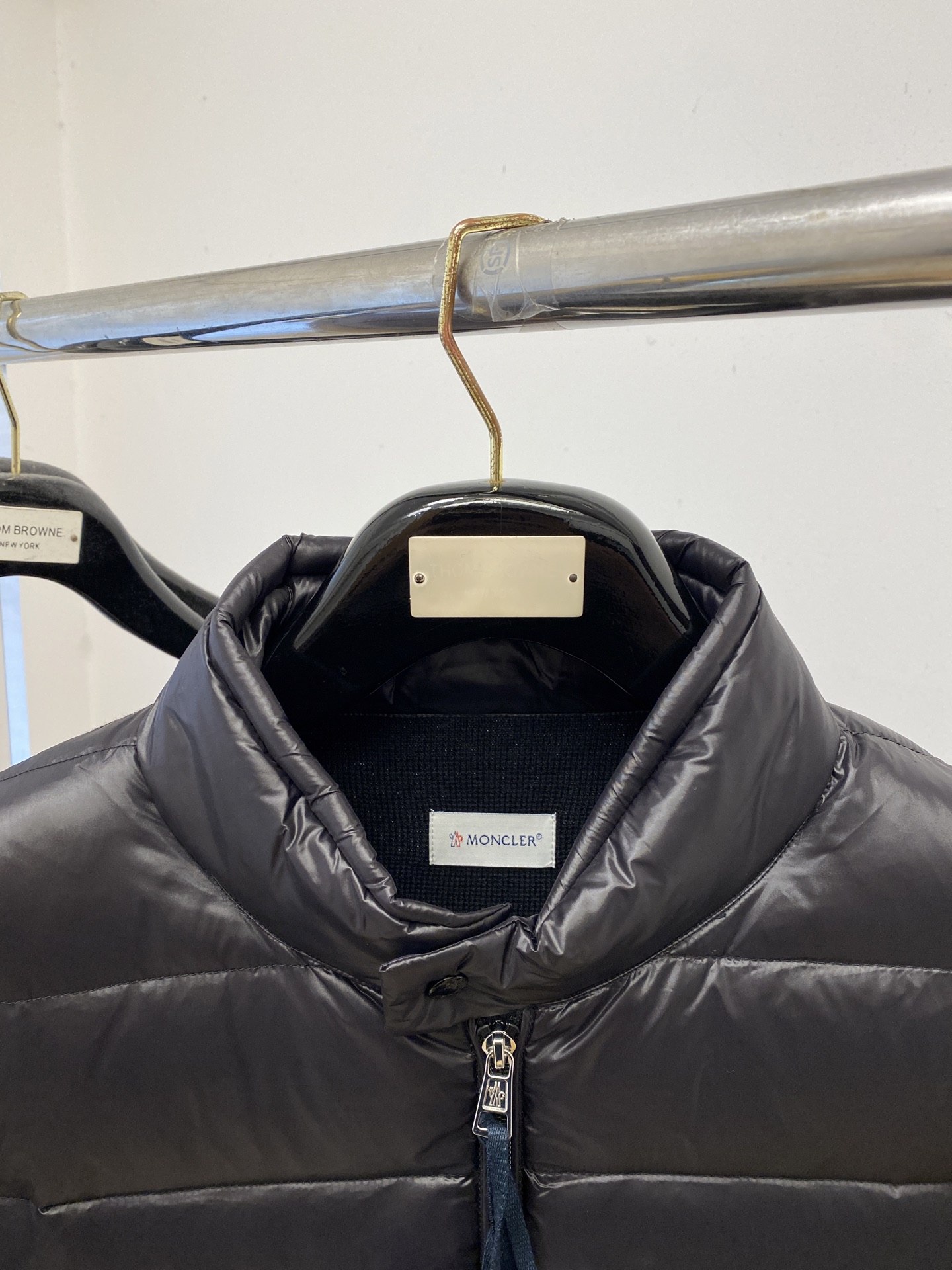 蒙口、2025最新款男士轻薄针织羽绒服、面料柔软舒适 ．上身版型超赞 ．拉链．辅料都是客供 、进口面料，