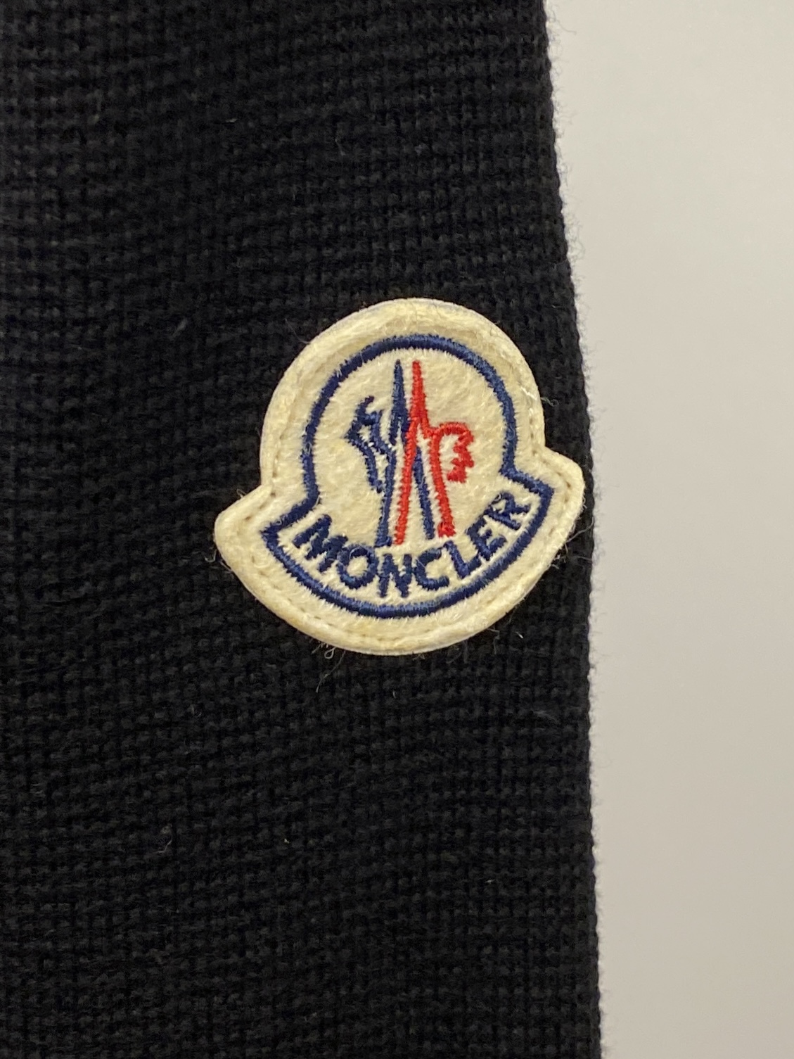 蒙口、2025最新款男士轻薄针织羽绒服、面料柔软舒适 ．上身版型超赞 ．拉链．辅料都是客供 、进口面料，