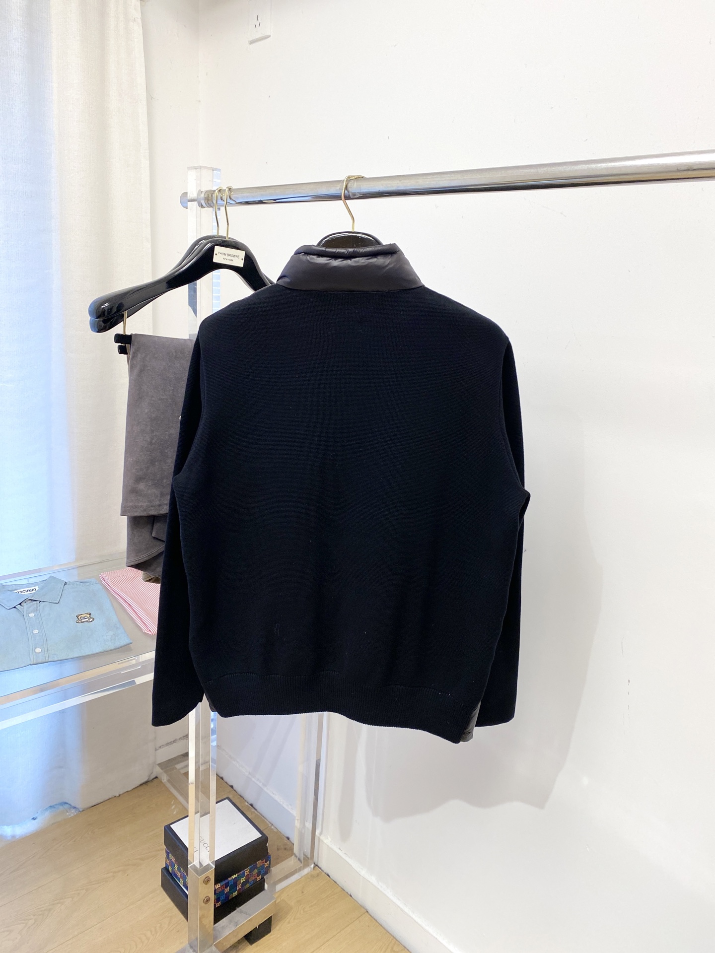 蒙口、2025最新款男士轻薄针织羽绒服、面料柔软舒适 ．上身版型超赞 ．拉链．辅料都是客供 、进口面料，