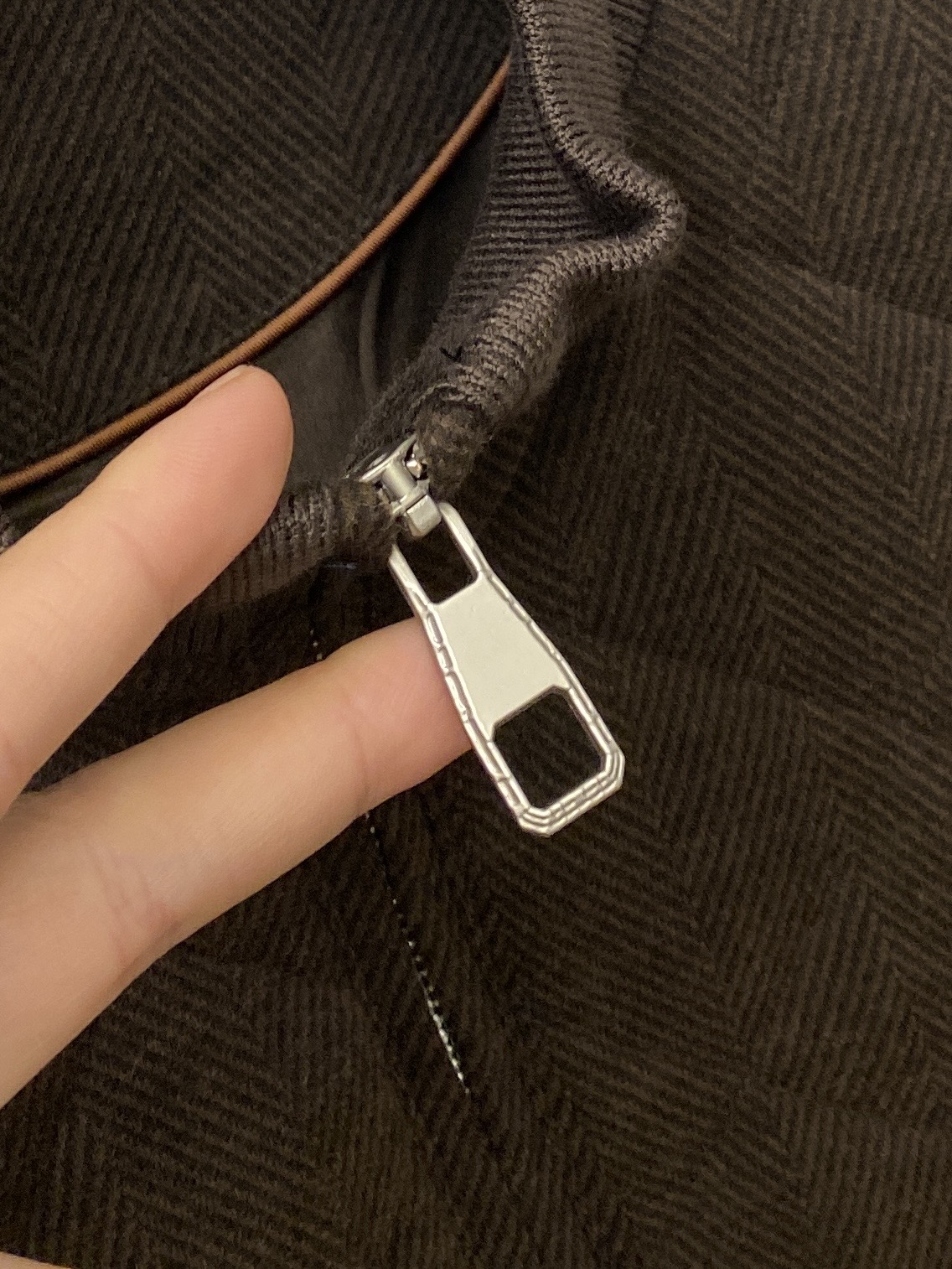 杰尼亚、2025新品针织夹克外套，时尚帅气，简约百搭款，定制原版面料，不仅挺括，保持潮流的廓形，又穿着舒