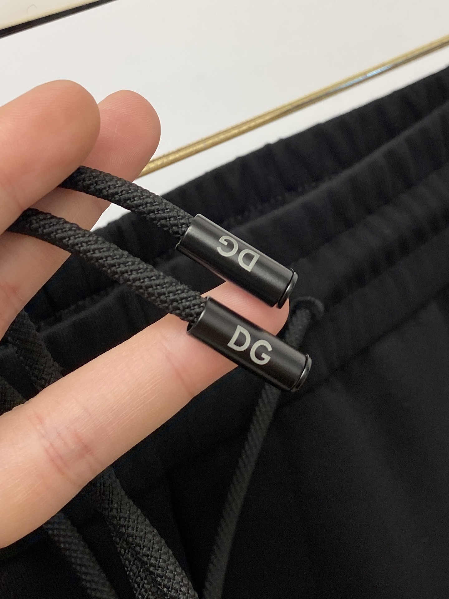 ￼DG、2025爆款休闲裤 高弹显瘦必爆简约百搭爆款，做工精细，每一针都看得到用心，超多明星网红最爱 拉