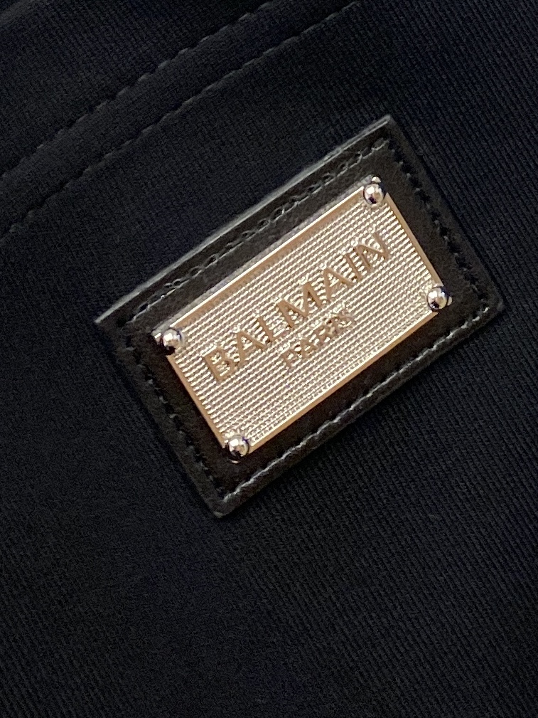 BALMAIN 巴尔曼、2025爆款休闲裤 高弹显瘦必爆简约百搭爆款，做工精细，每一针都看得到用心，超多