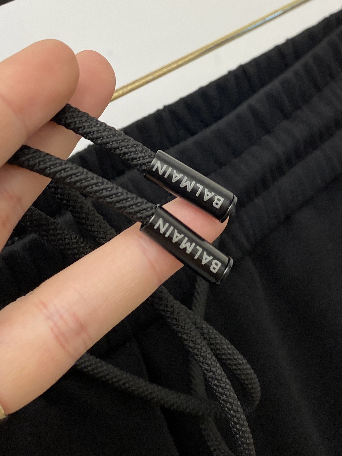 BALMAIN 巴尔曼、2025爆款休闲裤 高弹显瘦必爆简约百搭爆款，做工精细，每一针都看得到用心，超多