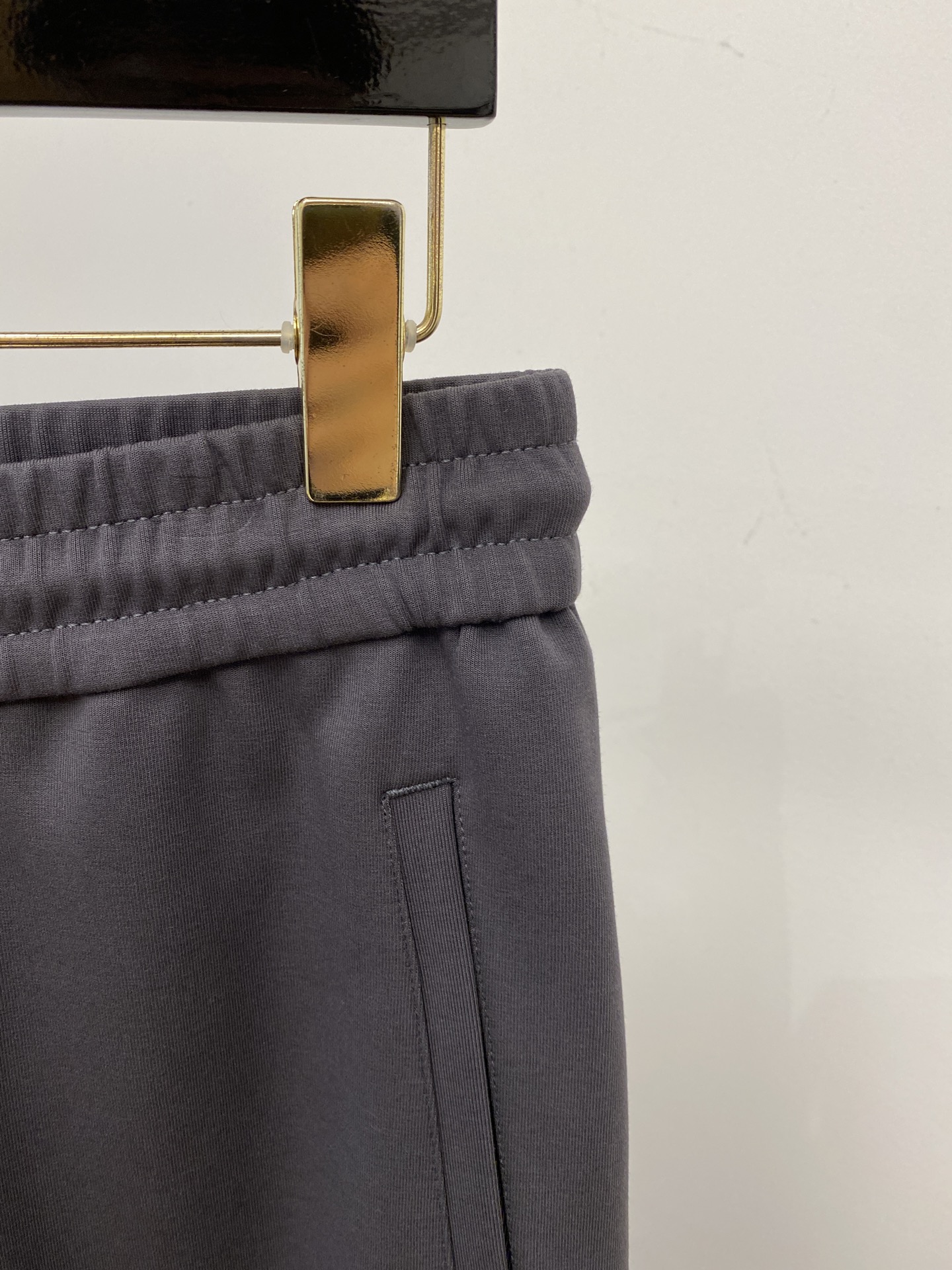 BALMAIN 巴尔曼、2025爆款休闲裤 高弹显瘦必爆简约百搭爆款，做工精细，每一针都看得到用心，超多