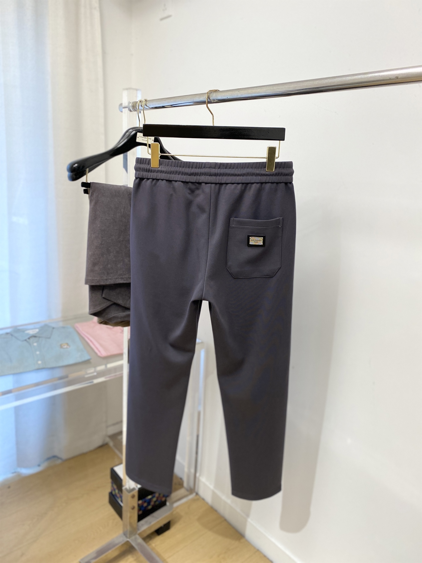 BALMAIN 巴尔曼、2025爆款休闲裤 高弹显瘦必爆简约百搭爆款，做工精细，每一针都看得到用心，超多