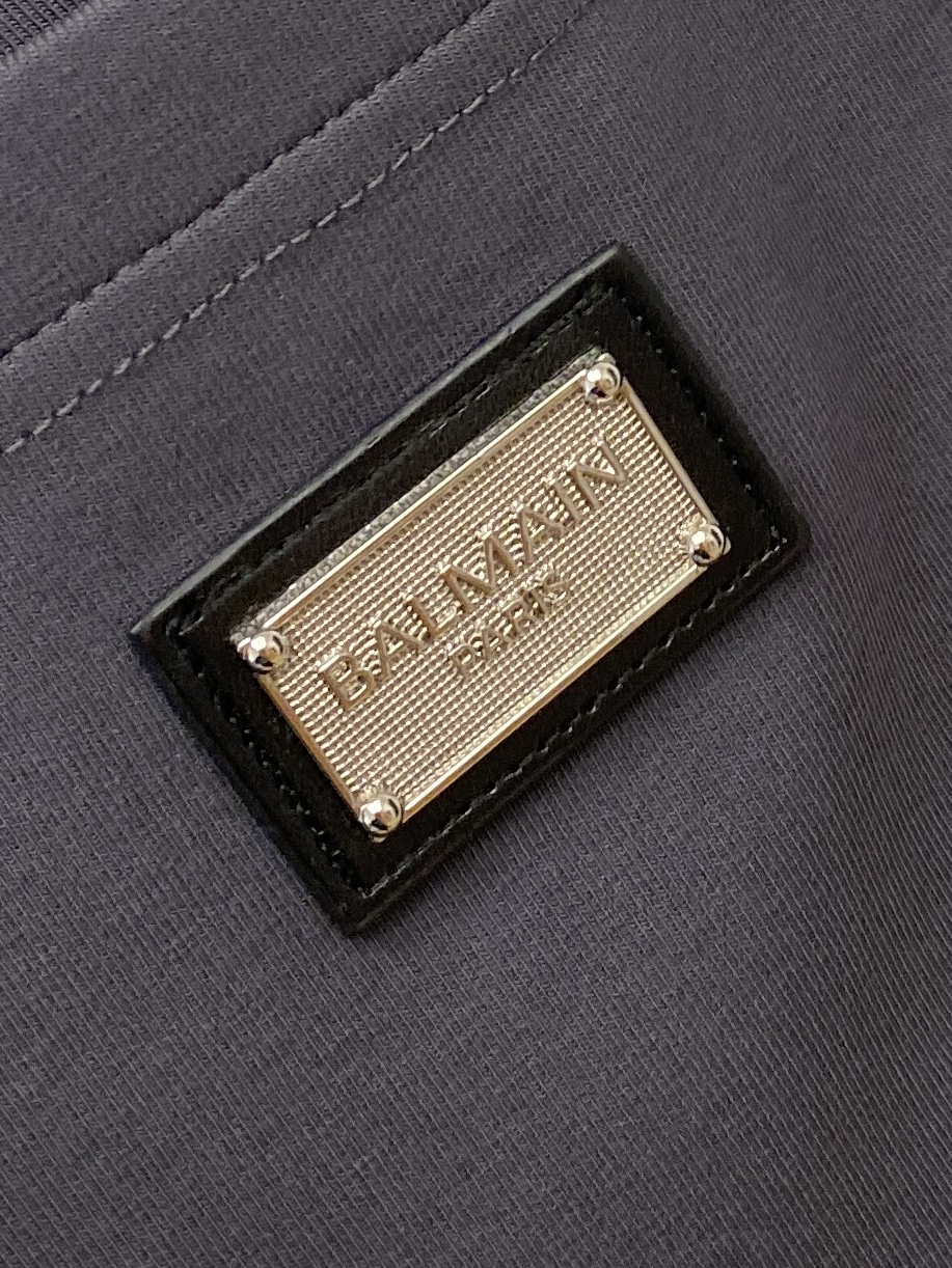 BALMAIN 巴尔曼、2025爆款休闲裤 高弹显瘦必爆简约百搭爆款，做工精细，每一针都看得到用心，超多