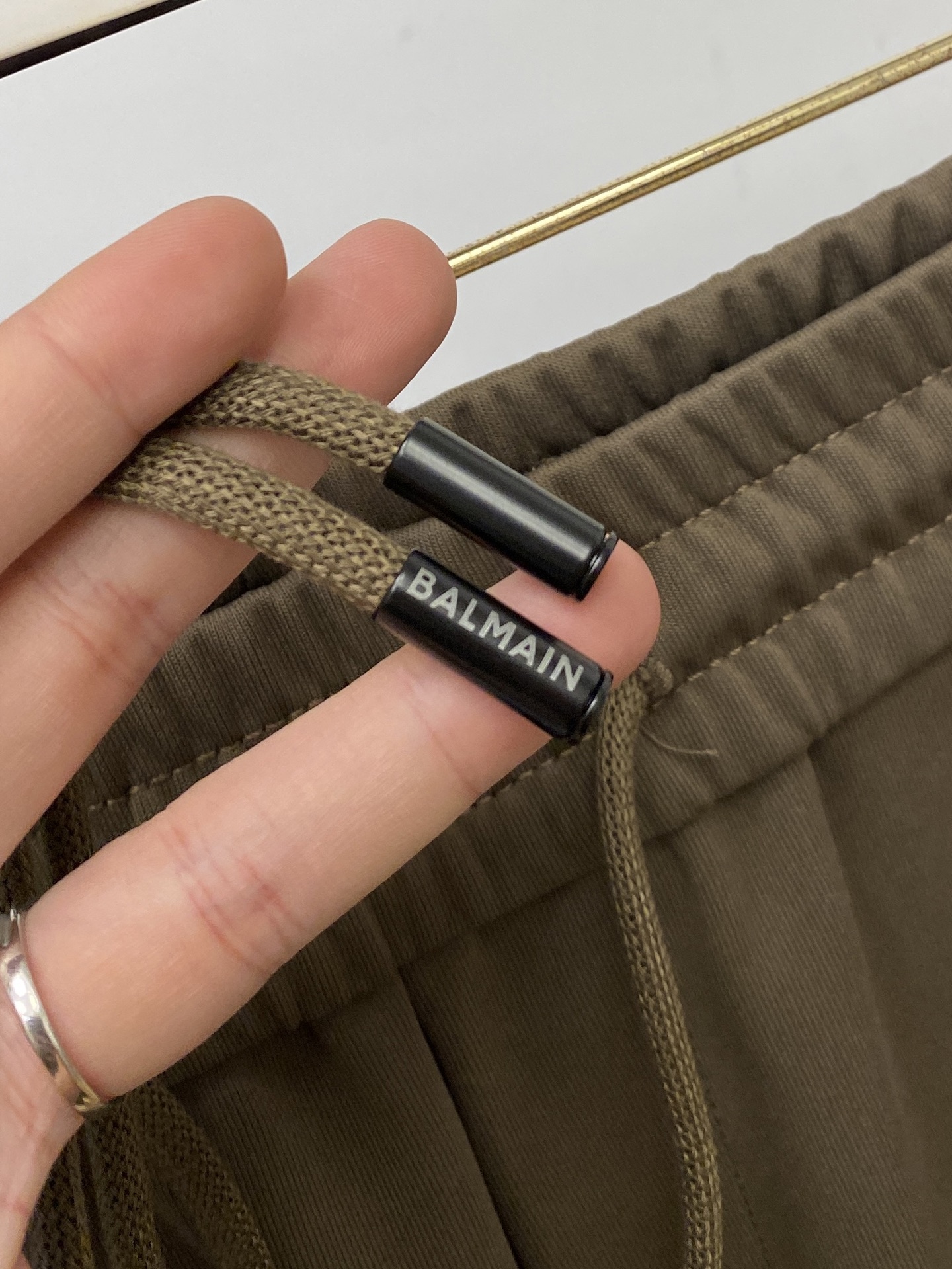 BALMAIN 巴尔曼、2025爆款休闲裤 高弹显瘦必爆简约百搭爆款，做工精细，每一针都看得到用心，超多