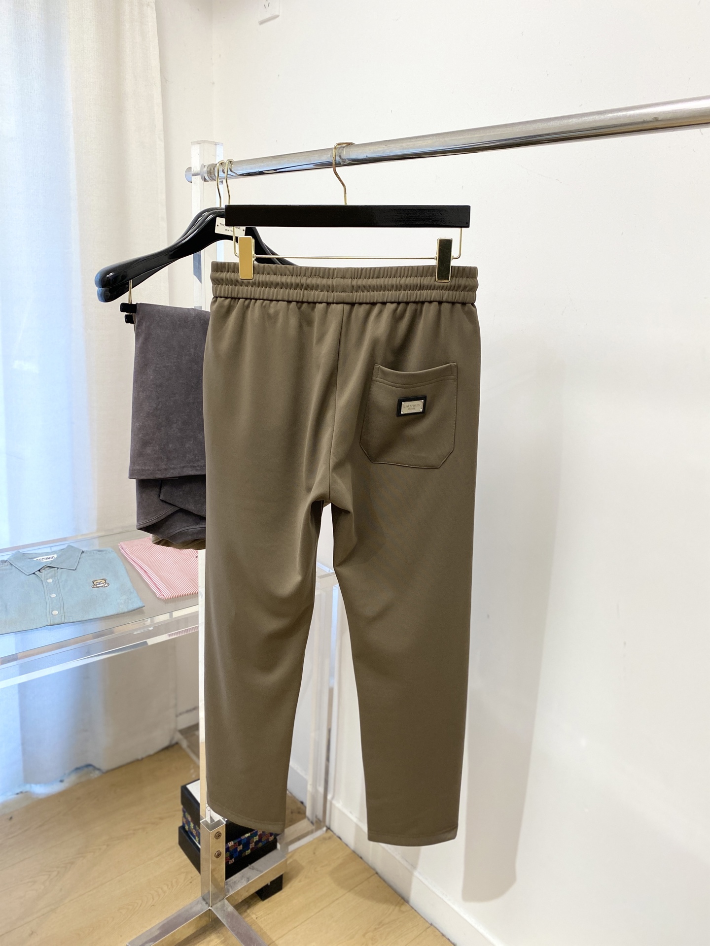 BALMAIN 巴尔曼、2025爆款休闲裤 高弹显瘦必爆简约百搭爆款，做工精细，每一针都看得到用心，超多