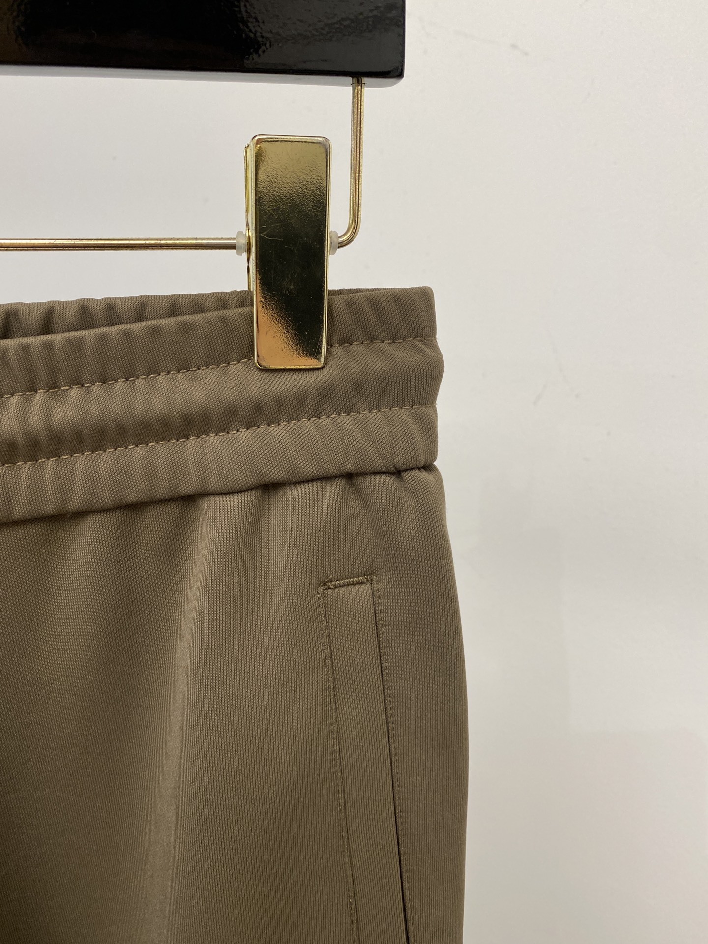 BALMAIN 巴尔曼、2025爆款休闲裤 高弹显瘦必爆简约百搭爆款，做工精细，每一针都看得到用心，超多