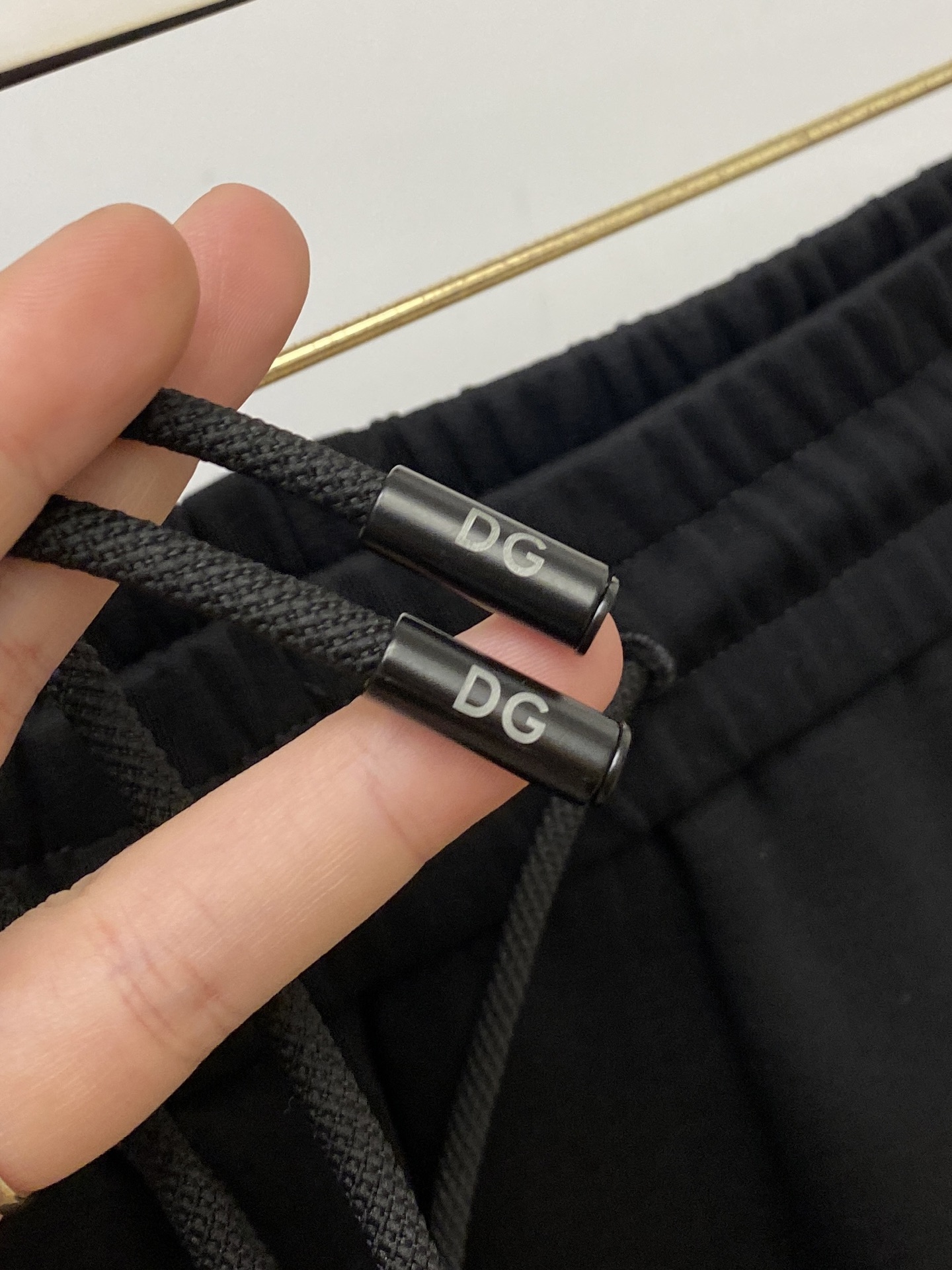 DG、2025爆款休闲裤 高弹显瘦必爆简约百搭爆款，做工精细，每一针都看得到用心，超多明星网红最爱 拉长