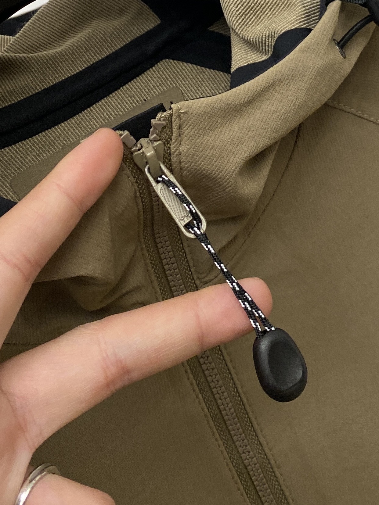 DESCENTE迪桑特、 2025新品夹克外套，时尚帅气，简约百搭款，肩部顶级印胶图案logo，定制原版