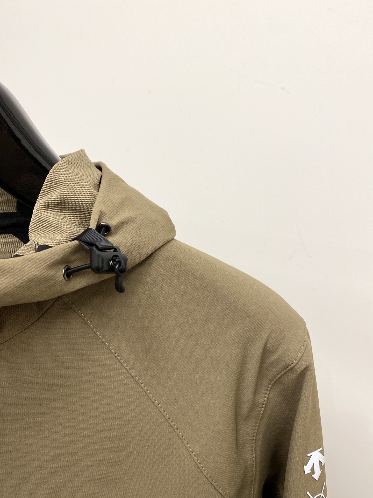 DESCENTE迪桑特、 2025新品夹克外套，时尚帅气，简约百搭款，肩部顶级印胶图案logo，定制原版