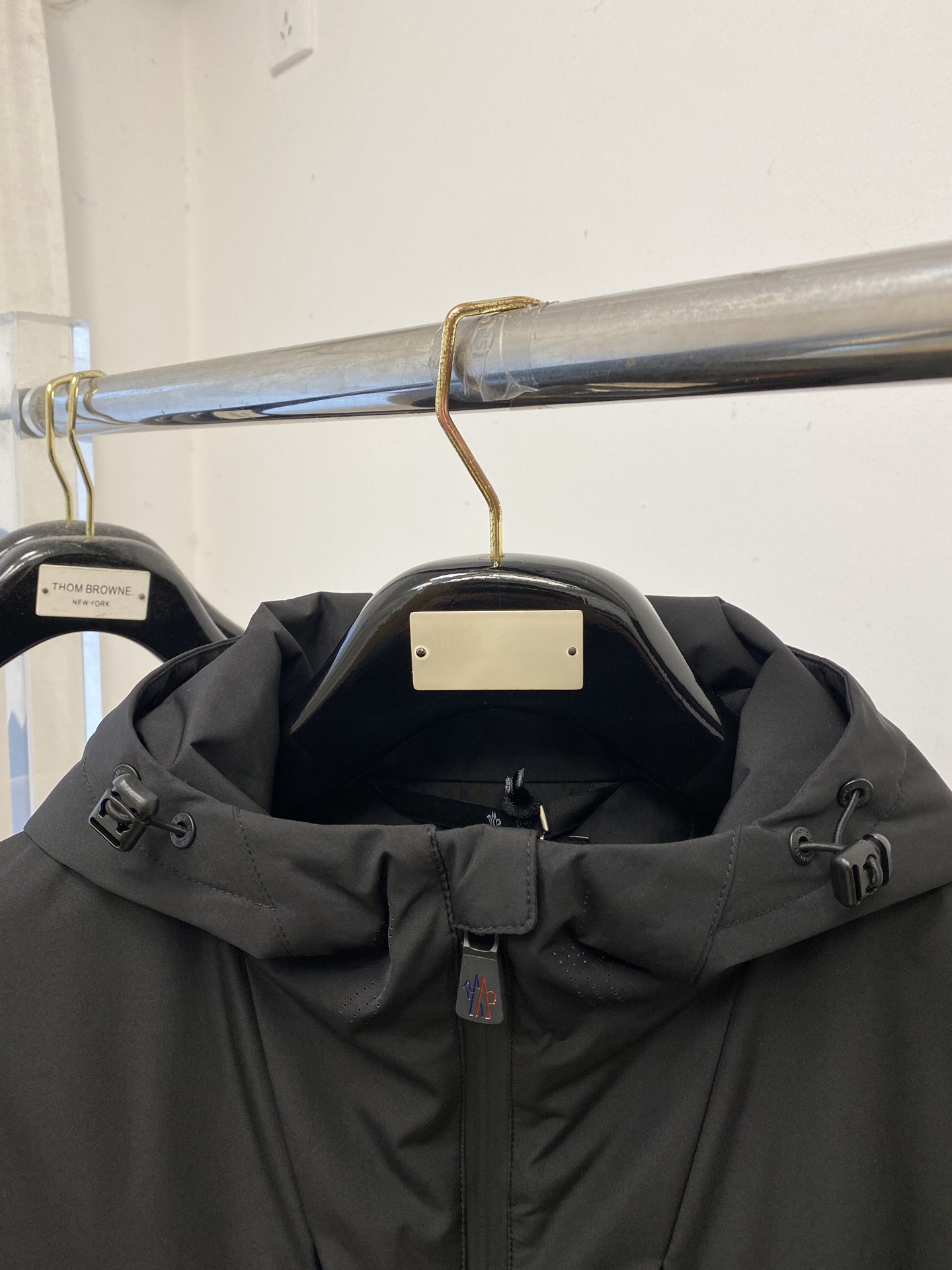 蒙口、 2025新品加绒夹克外套，时尚帅气，简约百搭款，袖口刺绣装饰图案logo，定制原版面料，不仅挺括