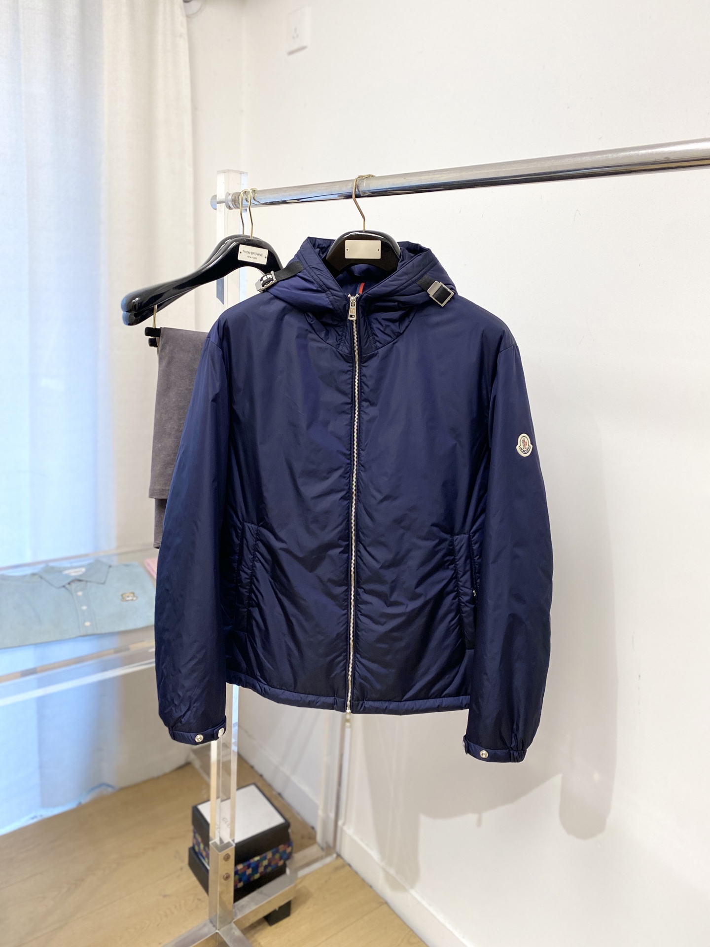 ￼ ￼ 蒙口、 2025新品夹克外套，时尚帅气，简约百搭款，袖口刺绣装饰图案logo，定制原版面料，不仅