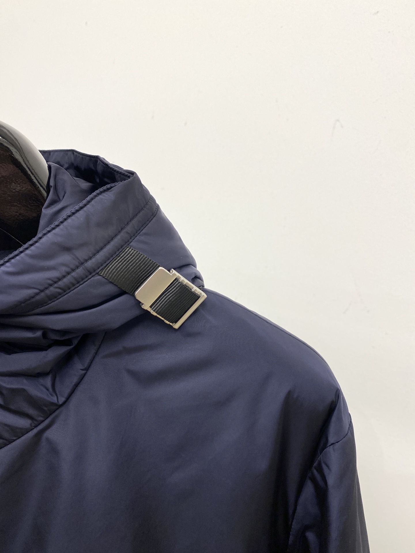 ￼ ￼ 蒙口、 2025新品夹克外套，时尚帅气，简约百搭款，袖口刺绣装饰图案logo，定制原版面料，不仅