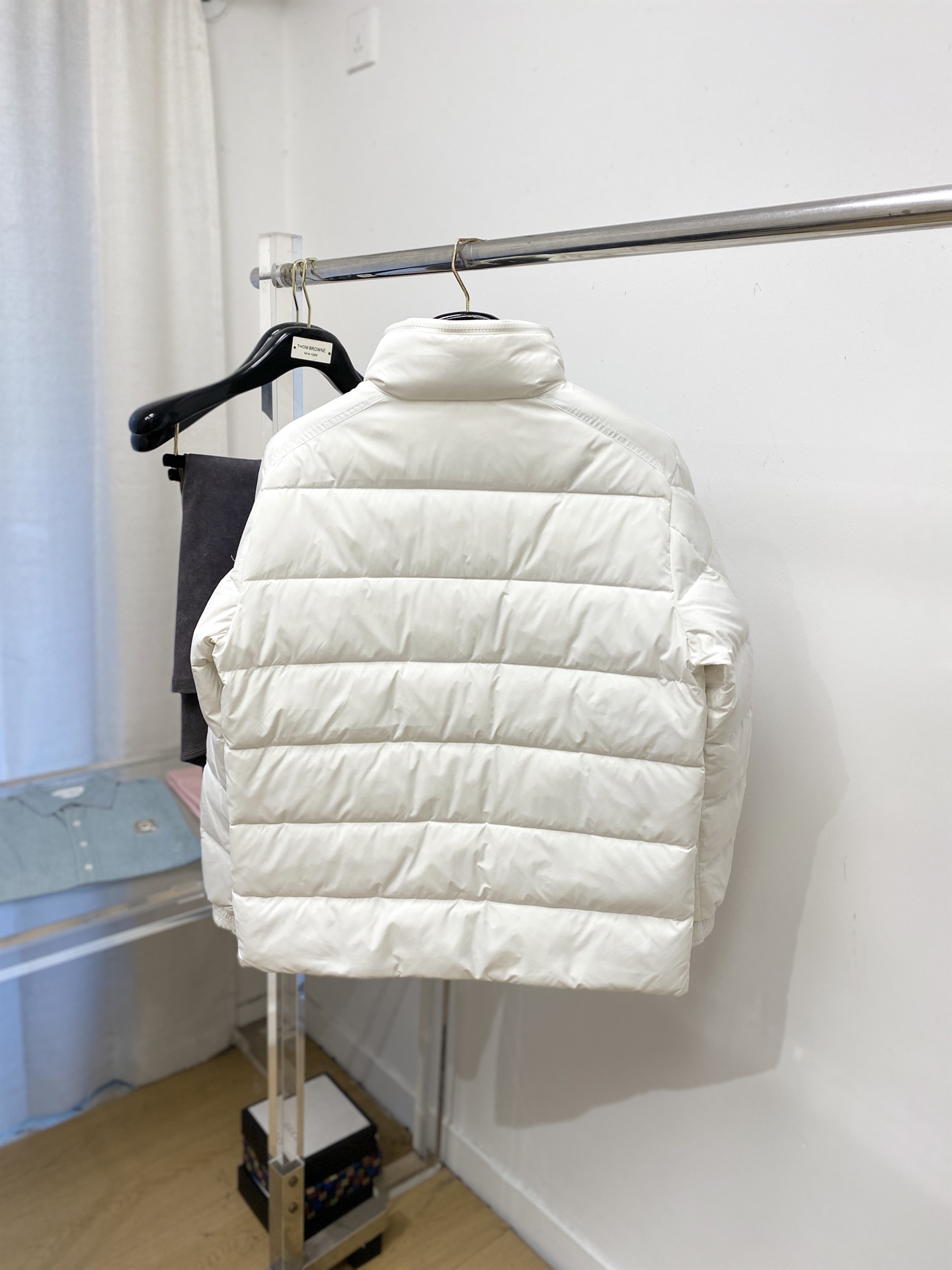 蒙口、2025最新款男士轻薄羽绒服、面料柔软舒适 ．上身版型超赞 ．拉链．辅料都是客供 、进口面料，轻便