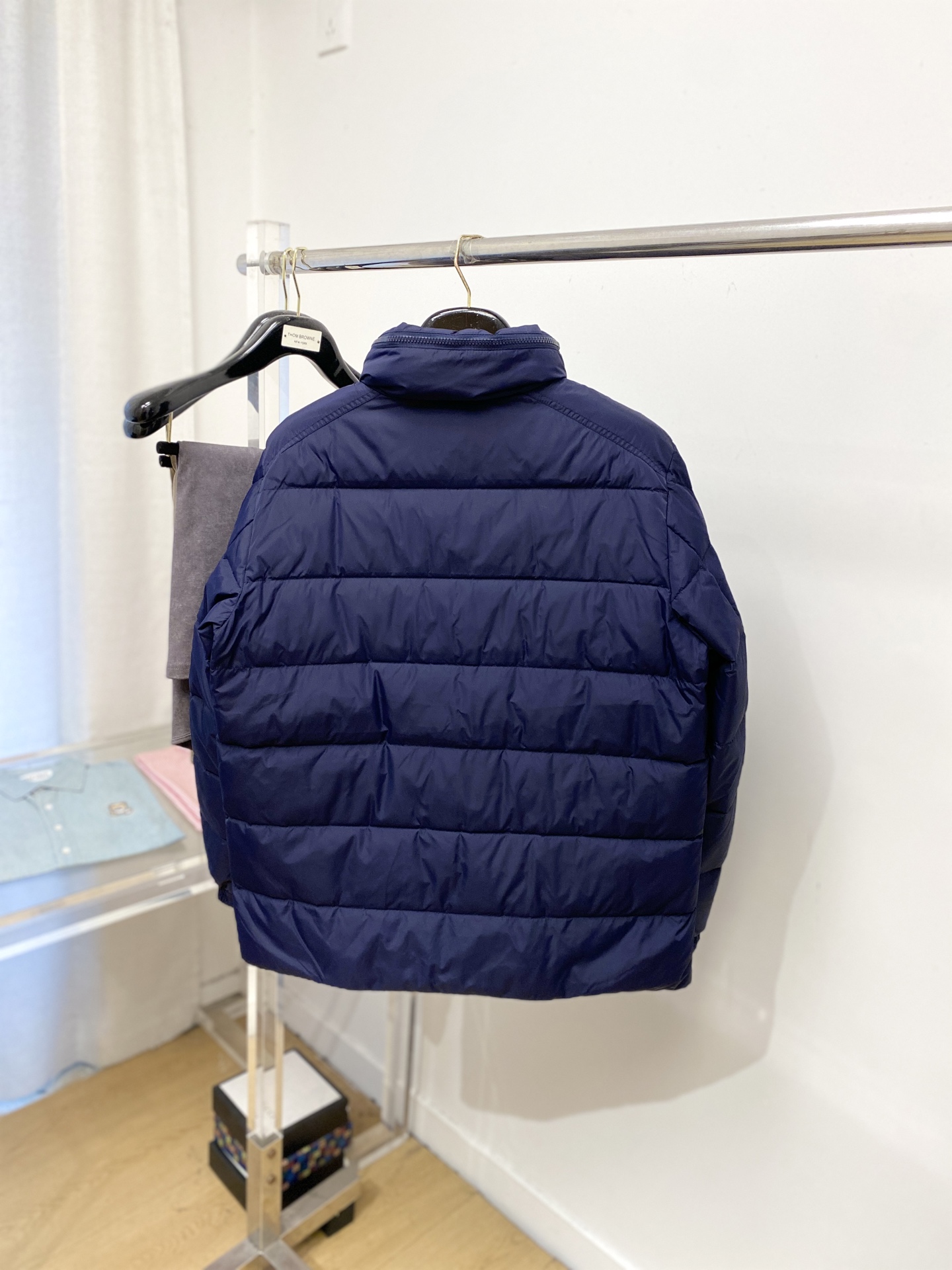 蒙口、2025最新款男士轻薄羽绒服、面料柔软舒适 ．上身版型超赞 ．拉链．辅料都是客供 、进口面料，轻便