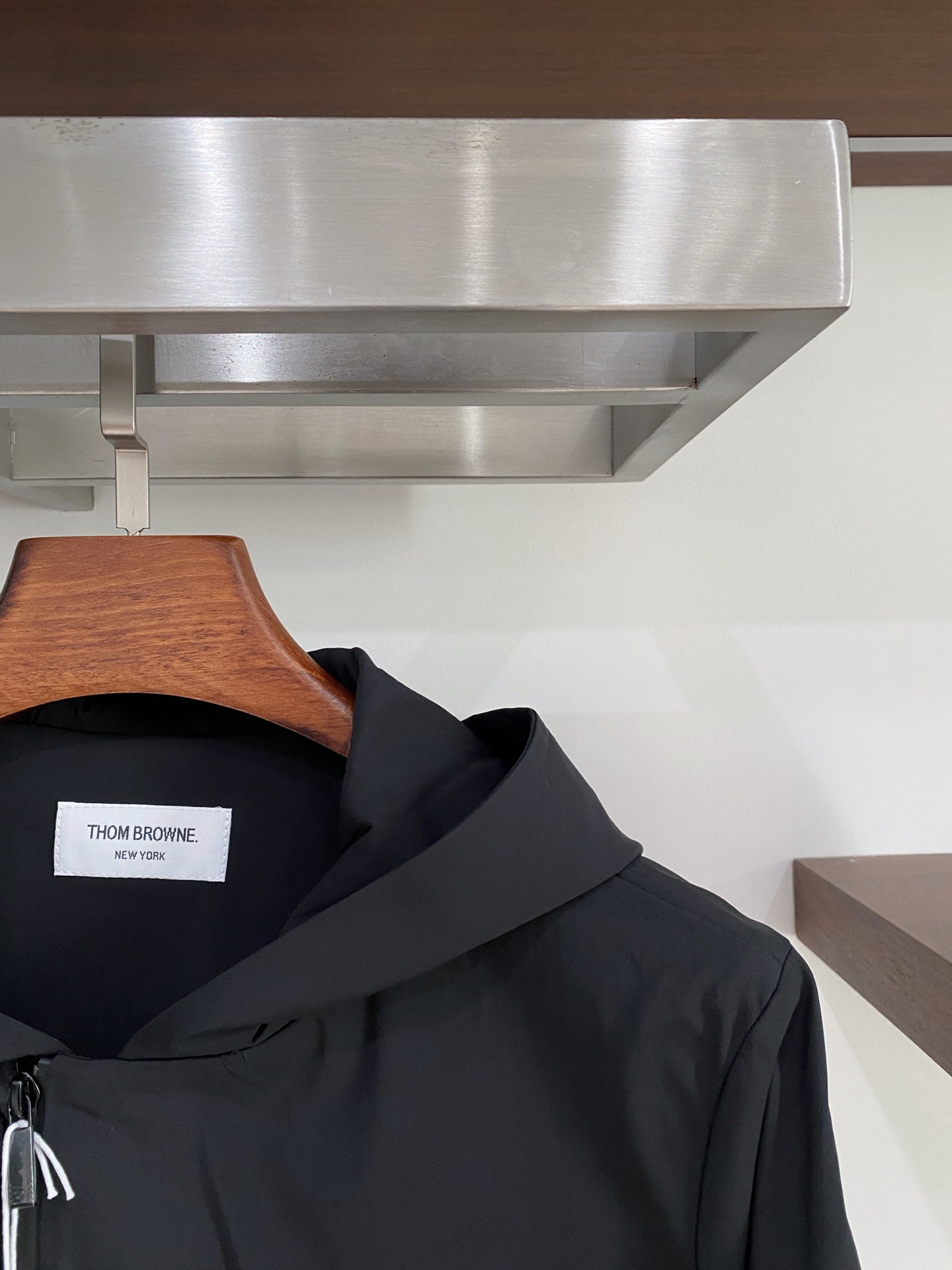 TB、2025新品夹克外套，时尚帅气，简约百搭款，袖口经典TB四道杠logo，定制原版面料，不仅挺括，保