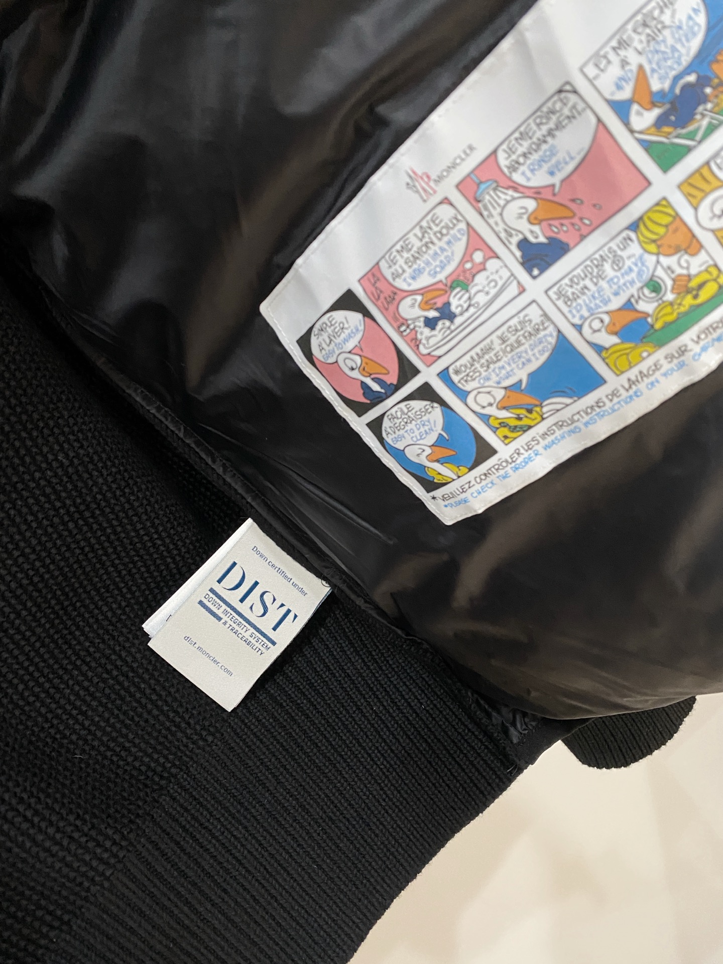 蒙口、2025最新款男士针织羽绒服、面料柔软舒适 ．上身版型超赞 ．拉链．辅料都是客供 、进口面料，轻便