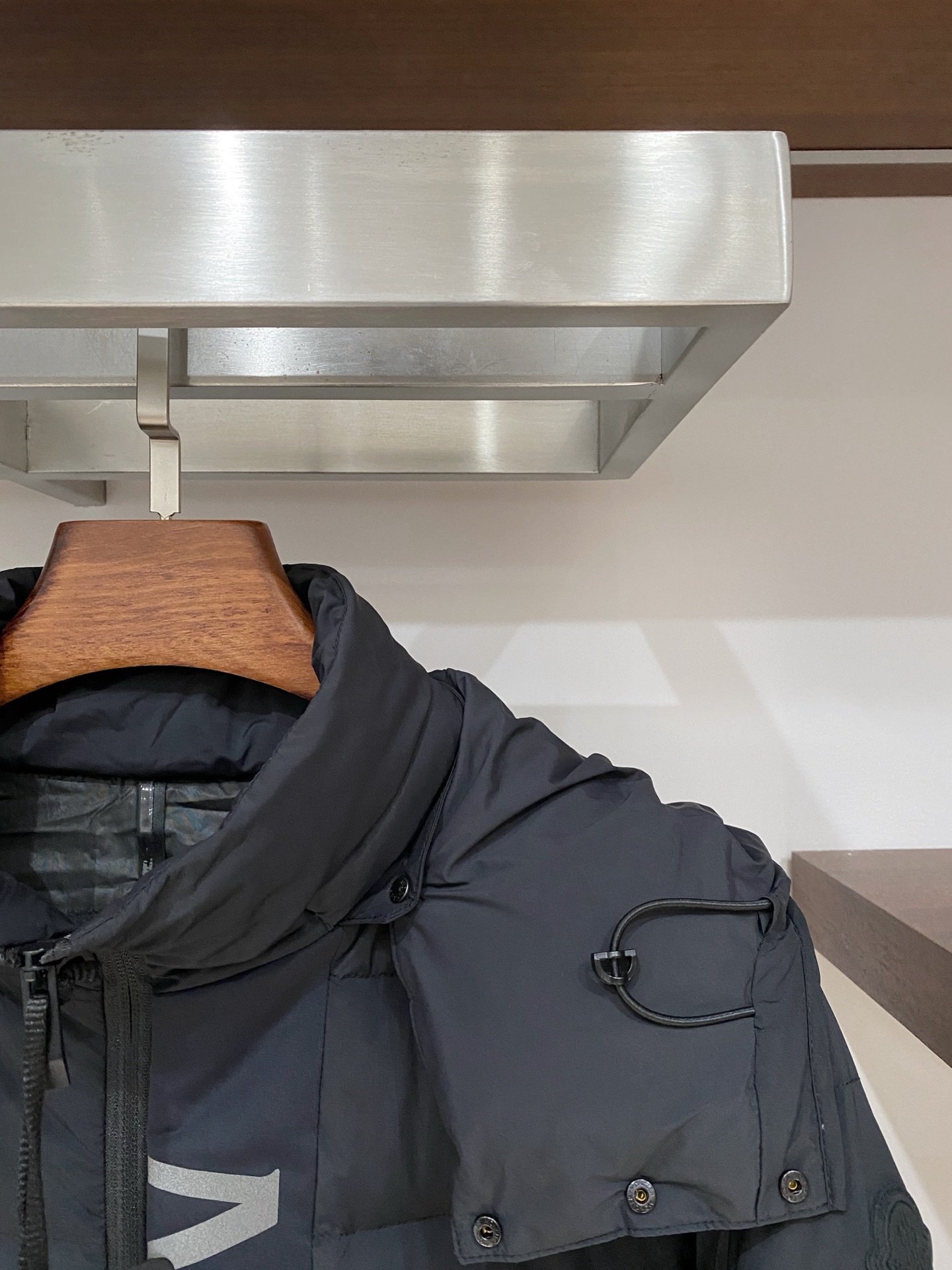 蒙口、2025最新款男士羽绒服、面料柔软舒适 ．上身版型超赞 ．拉链．辅料都是客供 、进口面料，轻便舒适