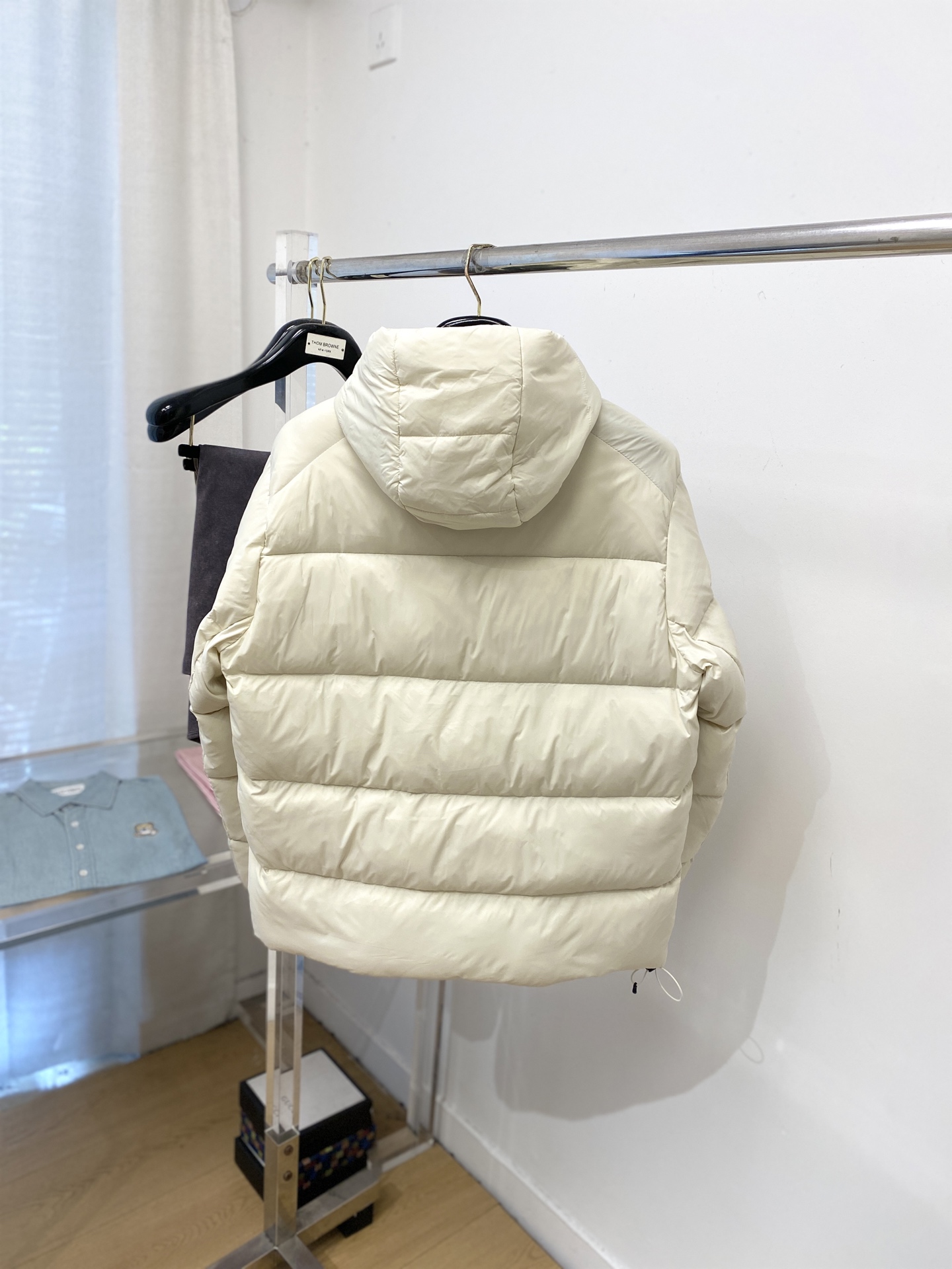 KAILAS 时尚潮牌、2025最新款男士轻薄羽绒服、面料柔软舒适 ．上身版型超赞 ．拉链．辅料都是客供