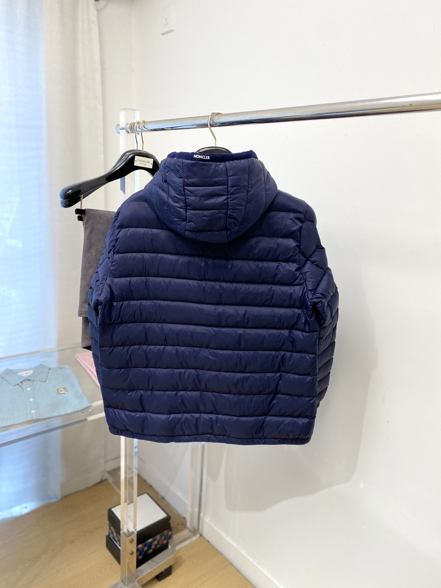 蒙口、2025最新款男士轻薄羽绒服、面料柔软舒适 ．上身版型超赞 ．拉链．辅料都是客供 、进口面料，轻便