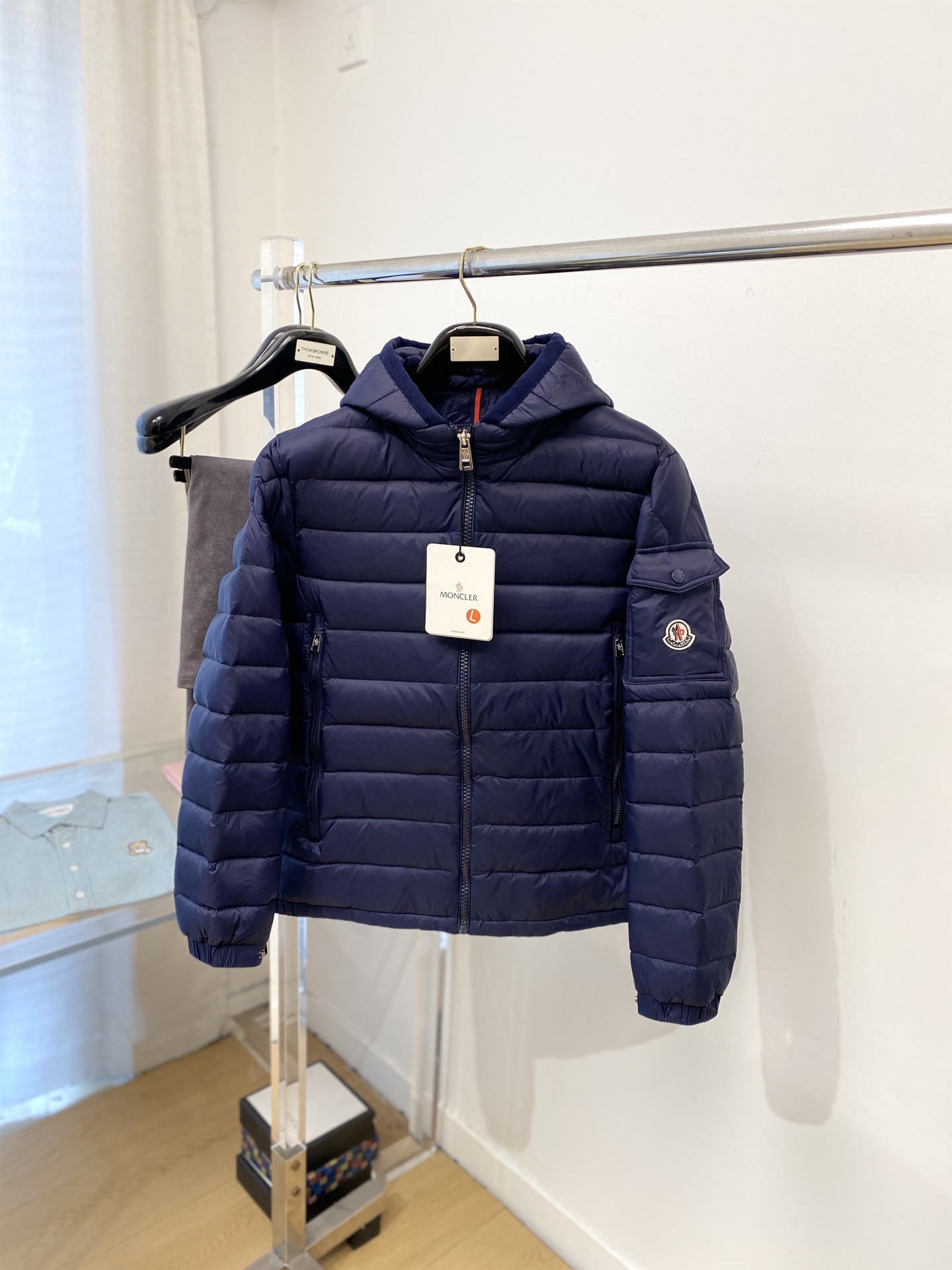 蒙口、2025最新款男士轻薄羽绒服、面料柔软舒适 ．上身版型超赞 ．拉链．辅料都是客供 、进口面料，轻便