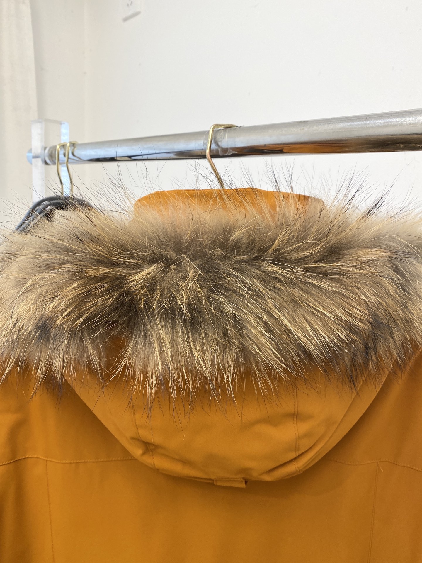 KAILAS 时尚潮牌、2025最新中长款男士轻薄羽绒夹克、面料柔软舒适 ．上身版型超赞 ．拉链．辅料都