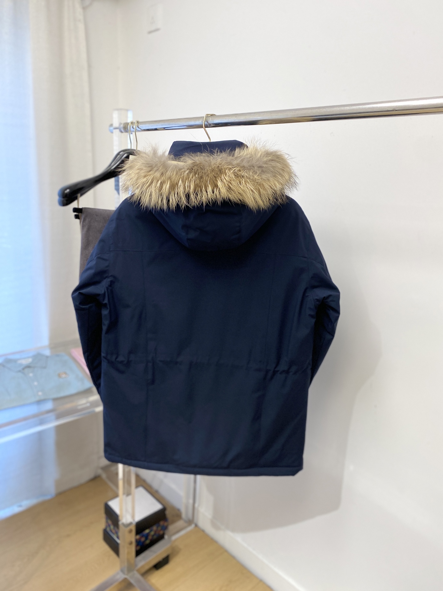 KAILAS 时尚潮牌、2025最新中长款男士轻薄羽绒夹克、面料柔软舒适 ．上身版型超赞 ．拉链．辅料都