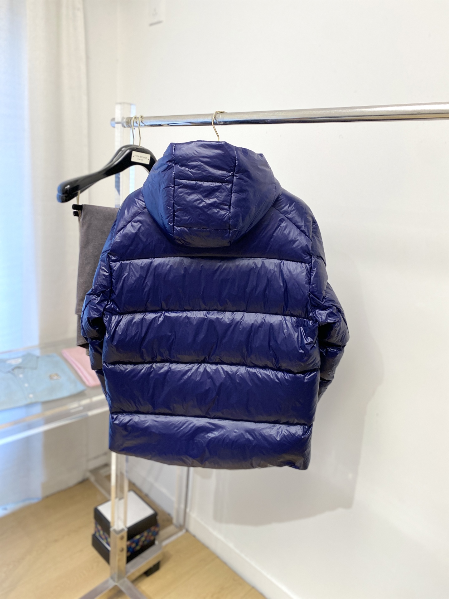 KAILAS 时尚潮牌、2025最新款男士轻薄羽绒服、面料柔软舒适 ．上身版型超赞 ．拉链．辅料都是客供