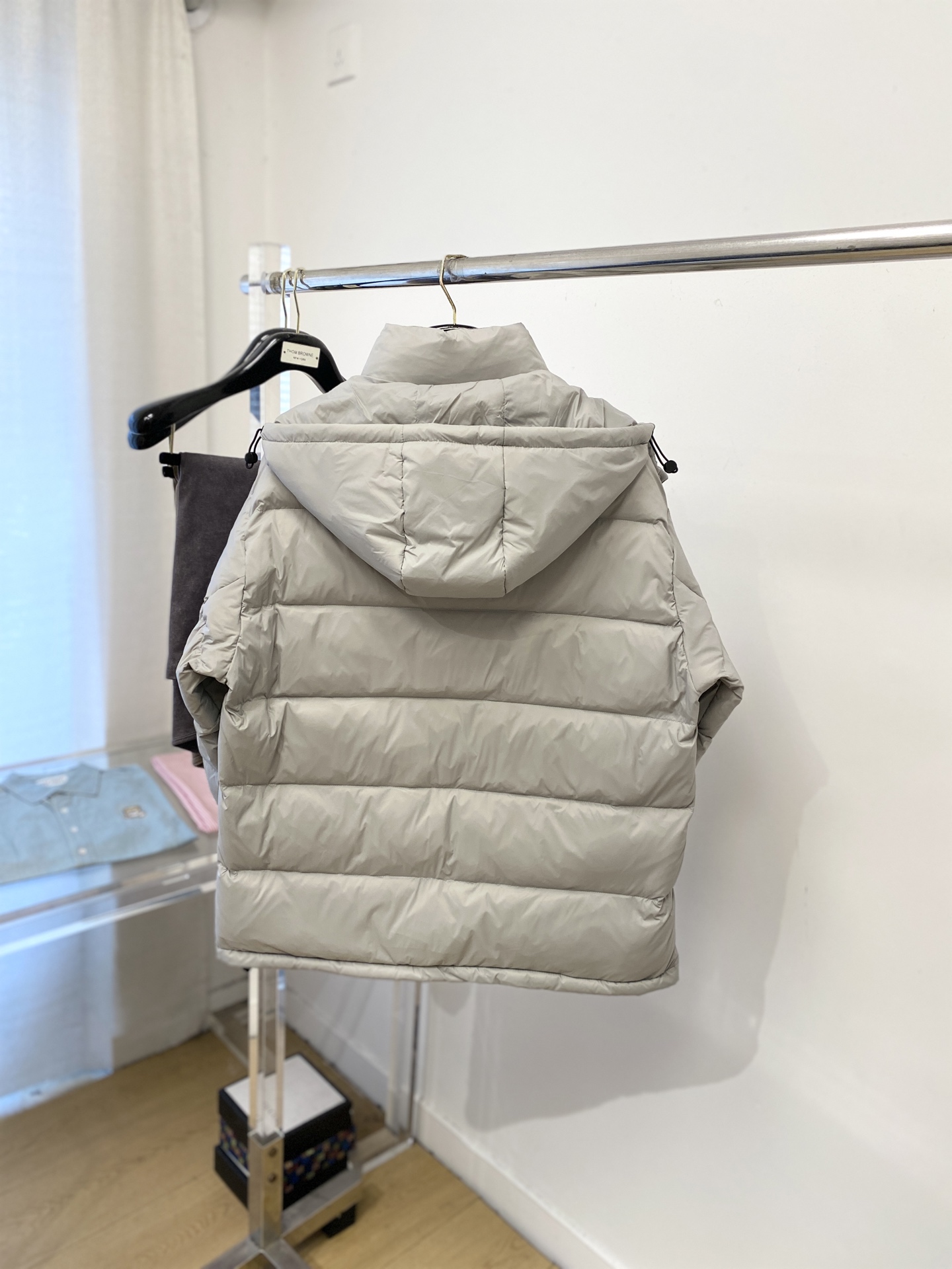 普拉达、2025最新款男士轻薄羽绒服、面料柔软舒适 ．上身版型超赞 ．拉链．辅料都是客供 、进口面料，轻