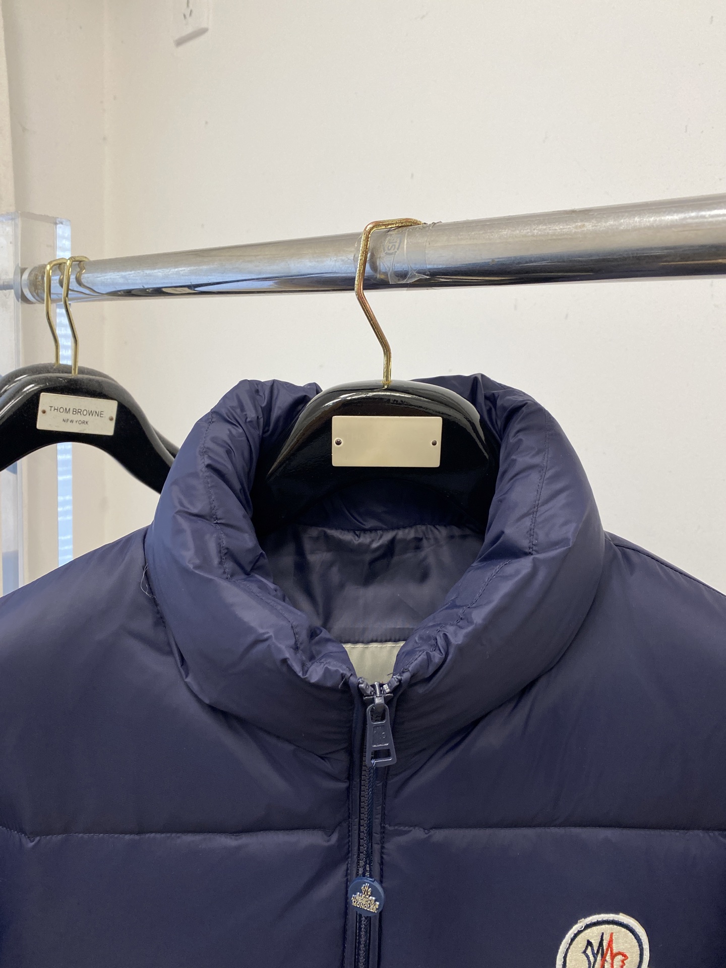 蒙口、2025最新款男士轻薄羽绒服、面料柔软舒适 ．上身版型超赞 ．拉链．辅料都是客供 、进口面料，轻便