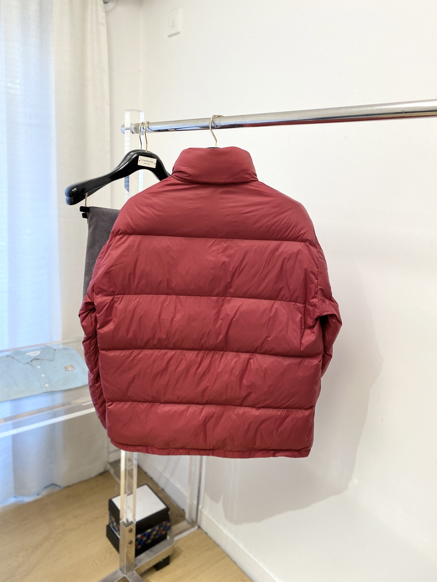 普拉达、2025最新款男士轻薄羽绒服、面料柔软舒适 ．上身版型超赞 ．拉链．辅料都是客供 、进口面料，轻