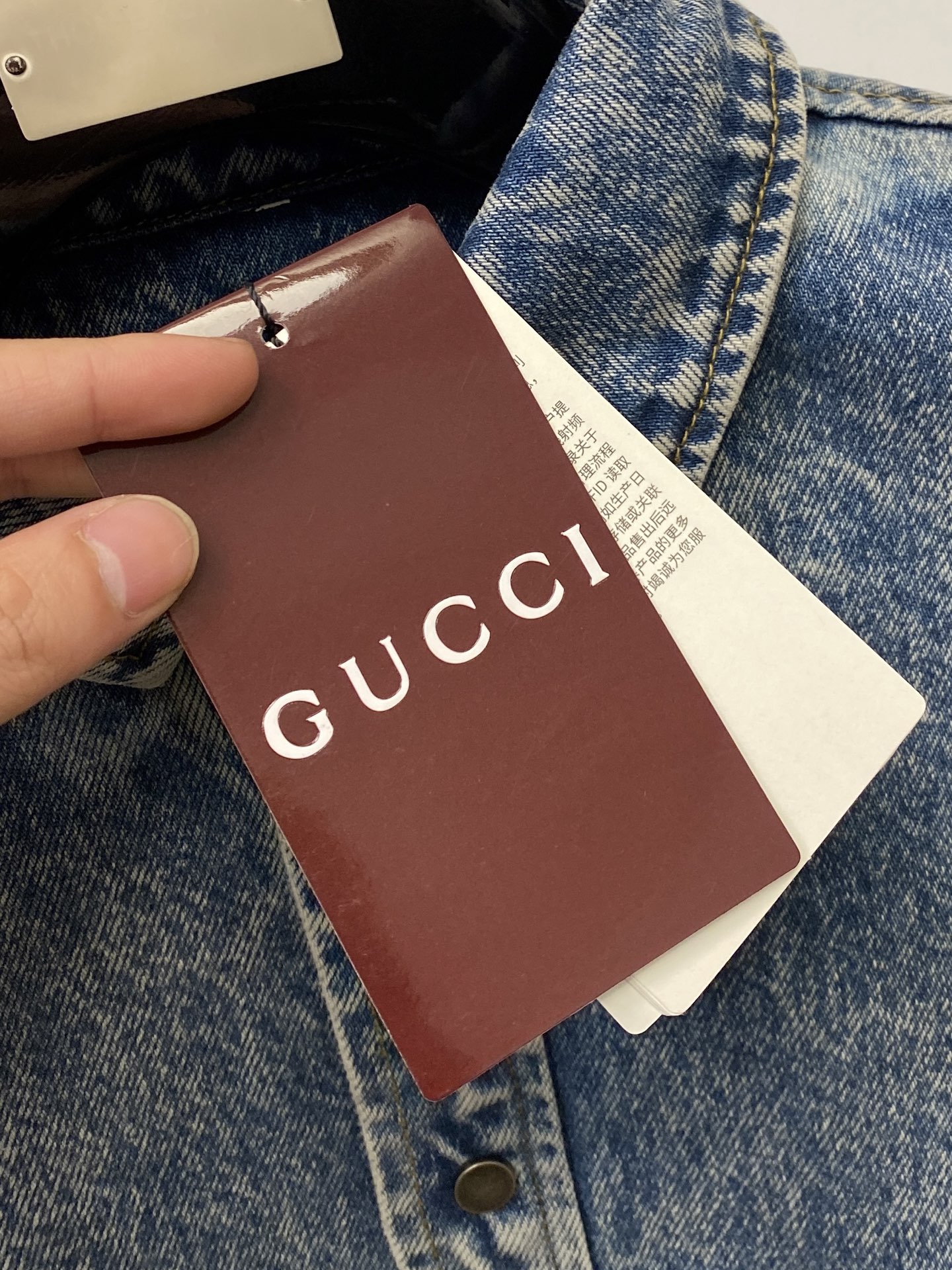 古奇、2025新品牛仔外套，时尚帅气，简约百搭款，胸前顶级印胶字母logo，定制原版面料，不仅挺括，保持