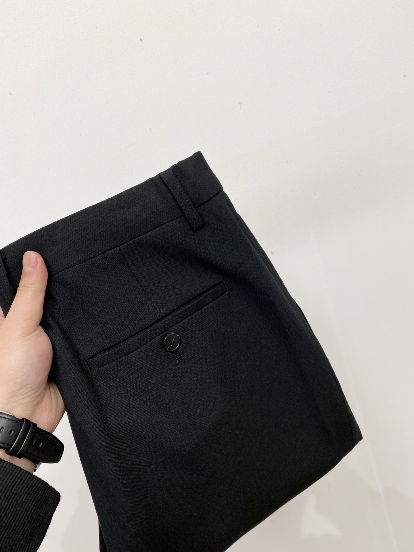 普拉达、2025爆款休闲西裤 高弹显瘦必爆简约百搭爆款，做工精细，每一针都看得到用心，超多明星网红最爱 