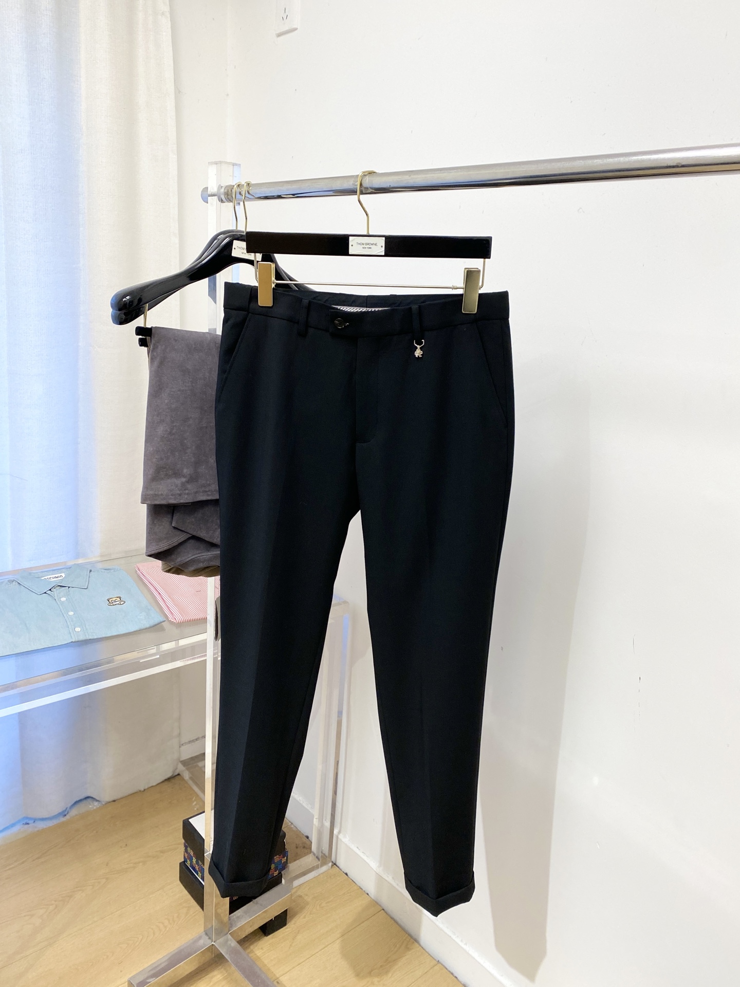 普拉达、2025爆款休闲西裤 高弹显瘦必爆简约百搭爆款，做工精细，每一针都看得到用心，超多明星网红最爱 