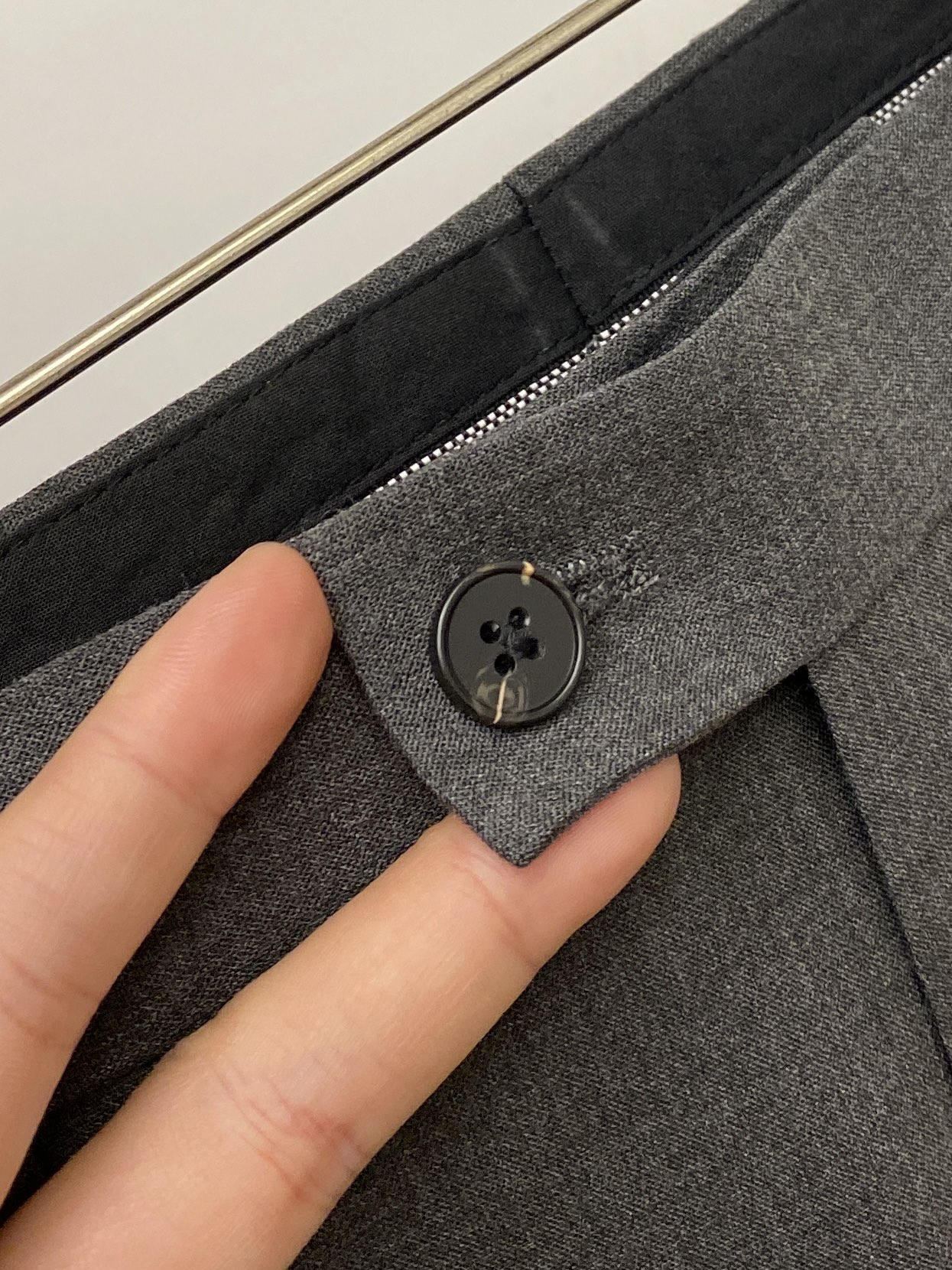 普拉达、2025爆款休闲西裤 高弹显瘦必爆简约百搭爆款，做工精细，每一针都看得到用心，超多明星网红最爱 