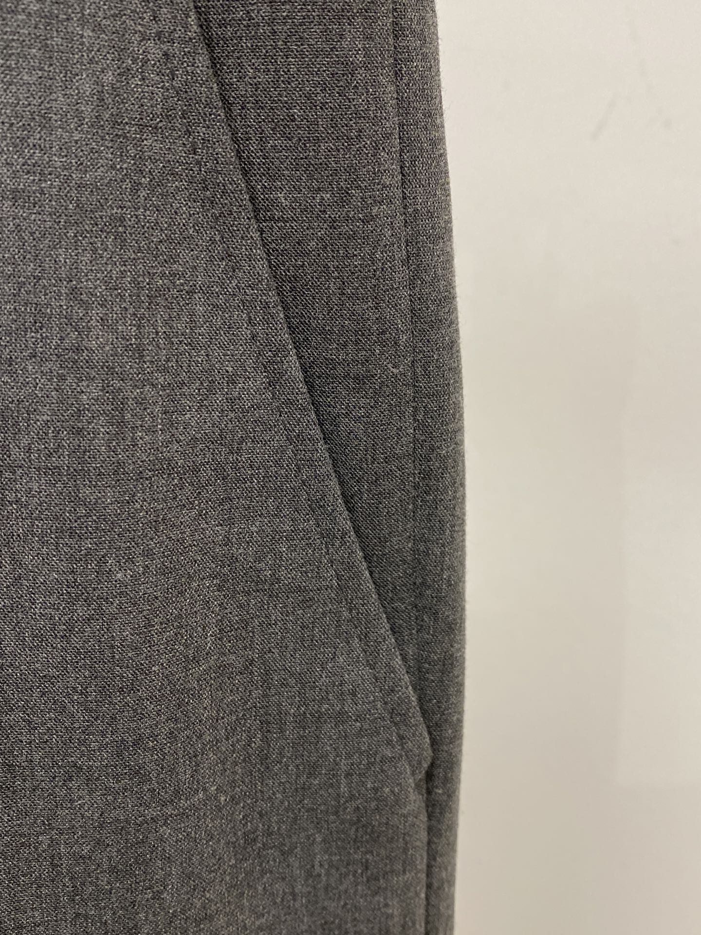 普拉达、2025爆款休闲西裤 高弹显瘦必爆简约百搭爆款，做工精细，每一针都看得到用心，超多明星网红最爱 