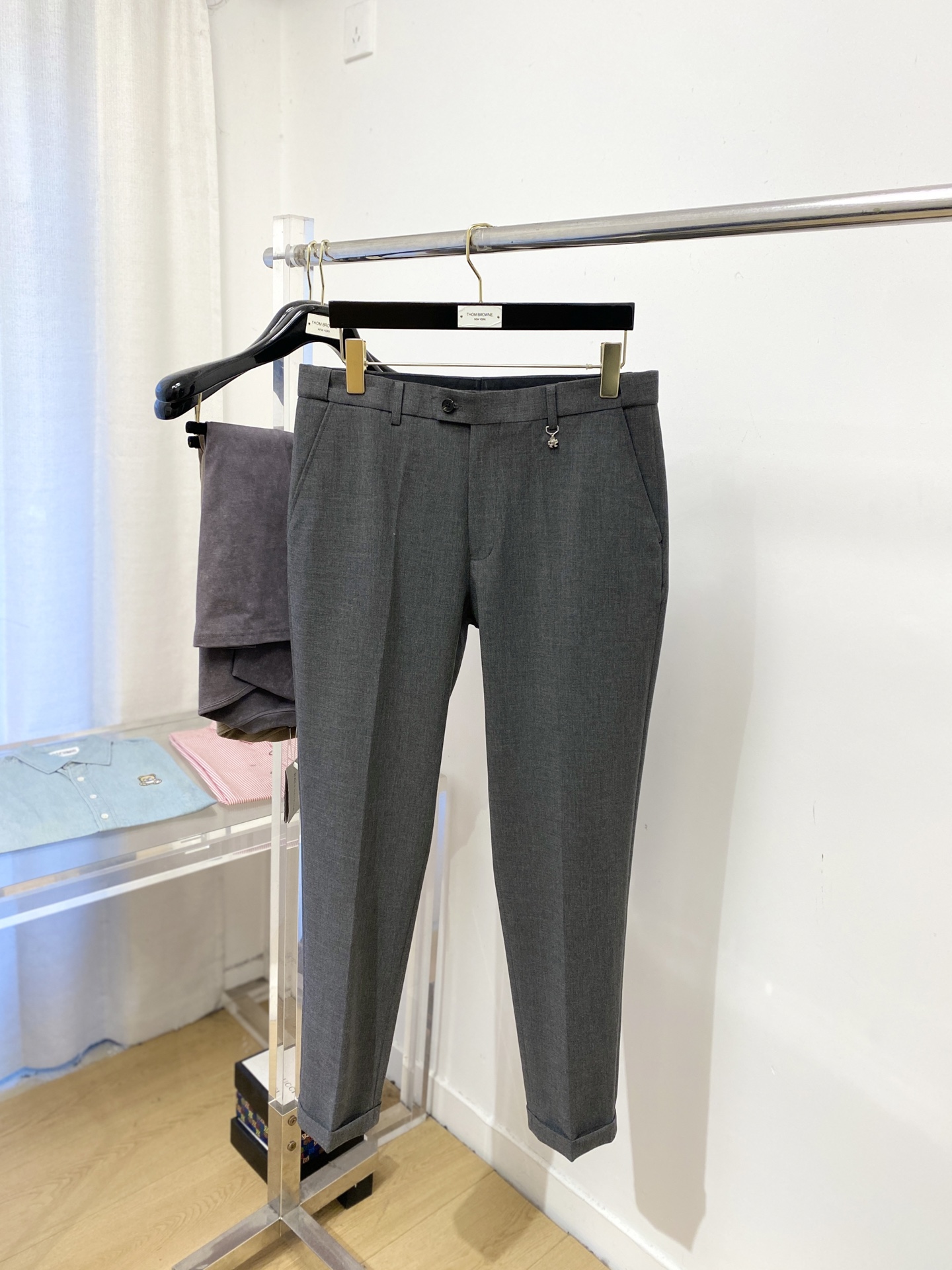 普拉达、2025爆款休闲西裤 高弹显瘦必爆简约百搭爆款，做工精细，每一针都看得到用心，超多明星网红最爱 