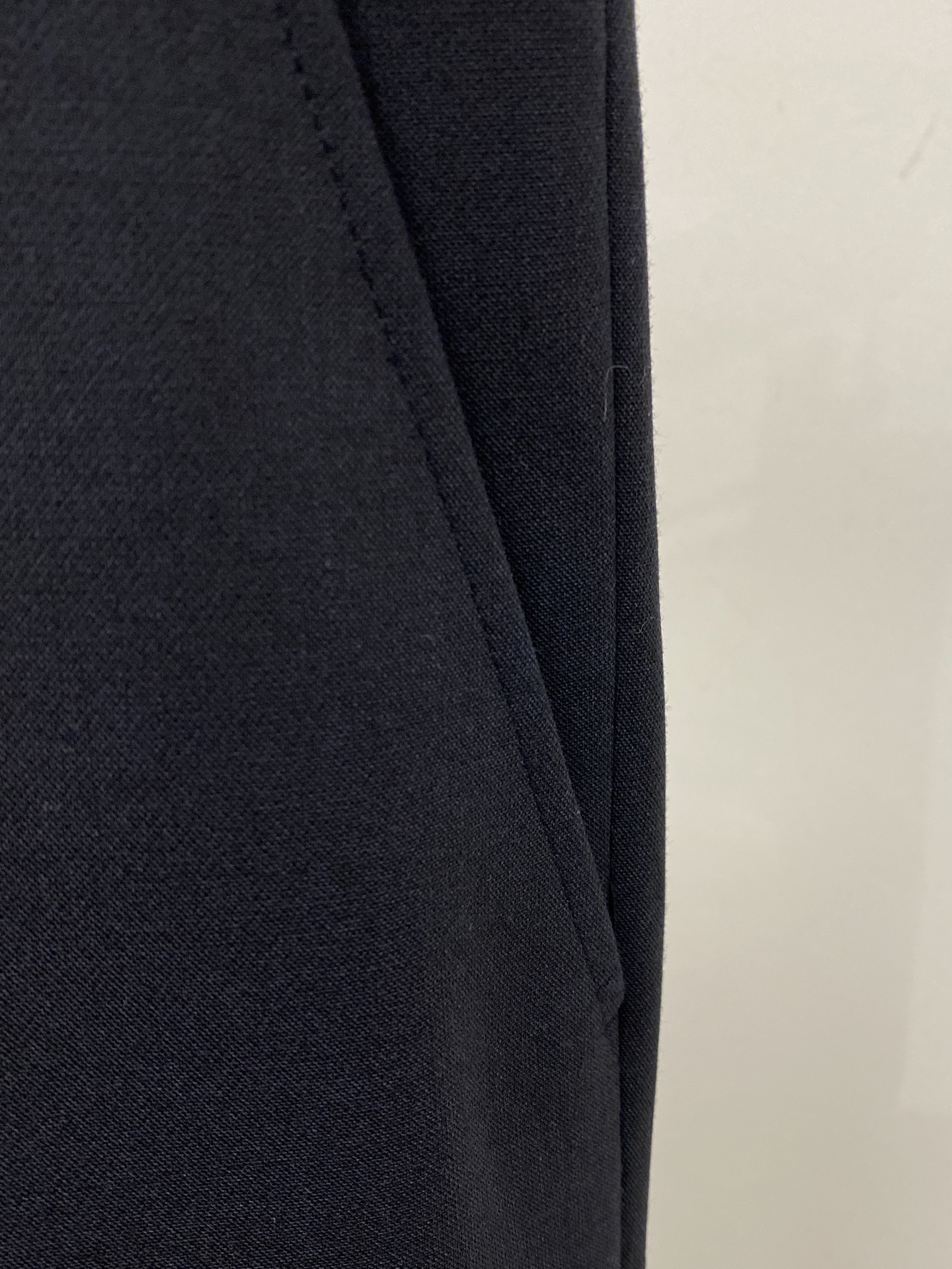 普拉达、2025爆款休闲西裤 高弹显瘦必爆简约百搭爆款，做工精细，每一针都看得到用心，超多明星网红最爱 