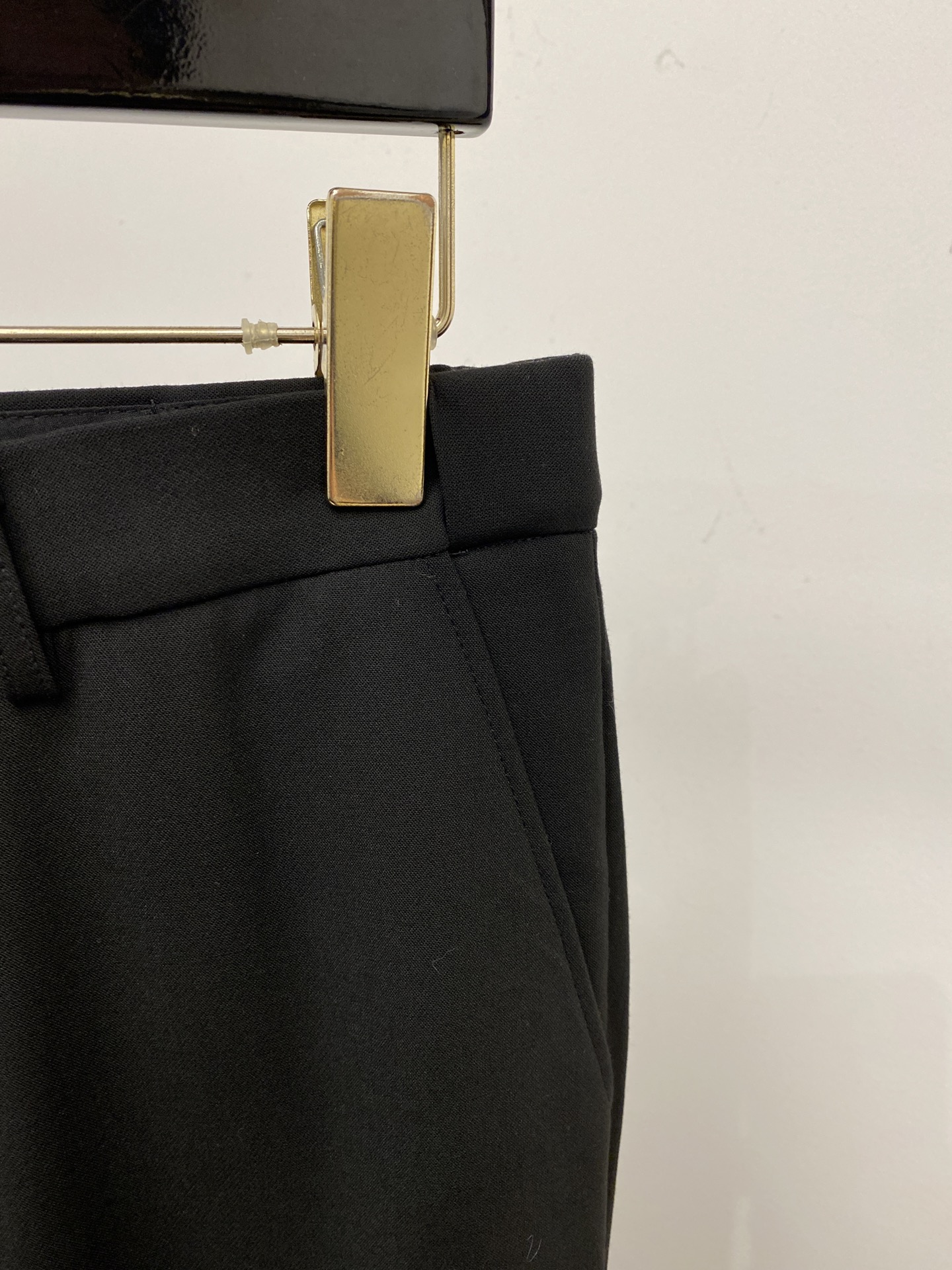 DG、2025爆款休闲西裤 高弹显瘦必爆简约百搭爆款，做工精细，每一针都看得到用心，超多明星网红最爱 拉