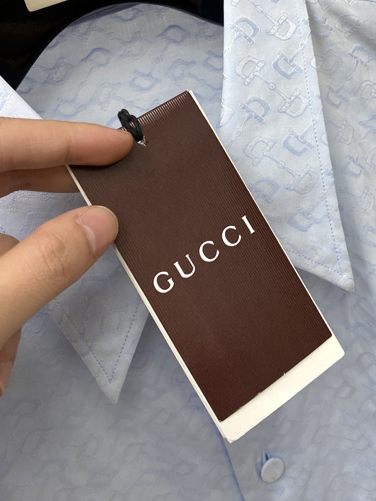 古奇、2025新品衬衫，时尚帅气，简约百搭款，定制原版面料，不仅挺括，保持潮流的廓形，又穿着舒适纱织更细